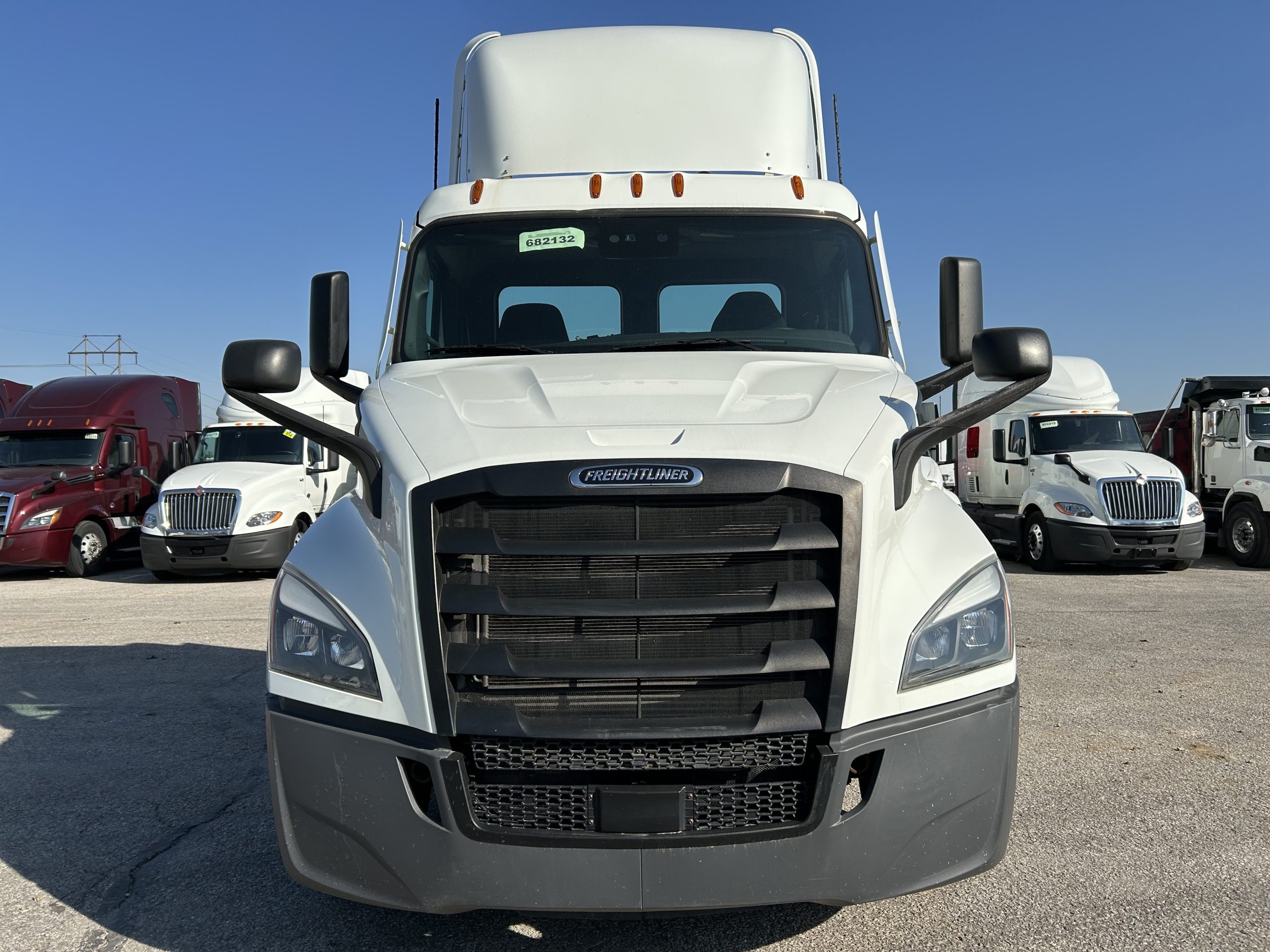 2021 Freightliner PE116 - image 2 of 5
