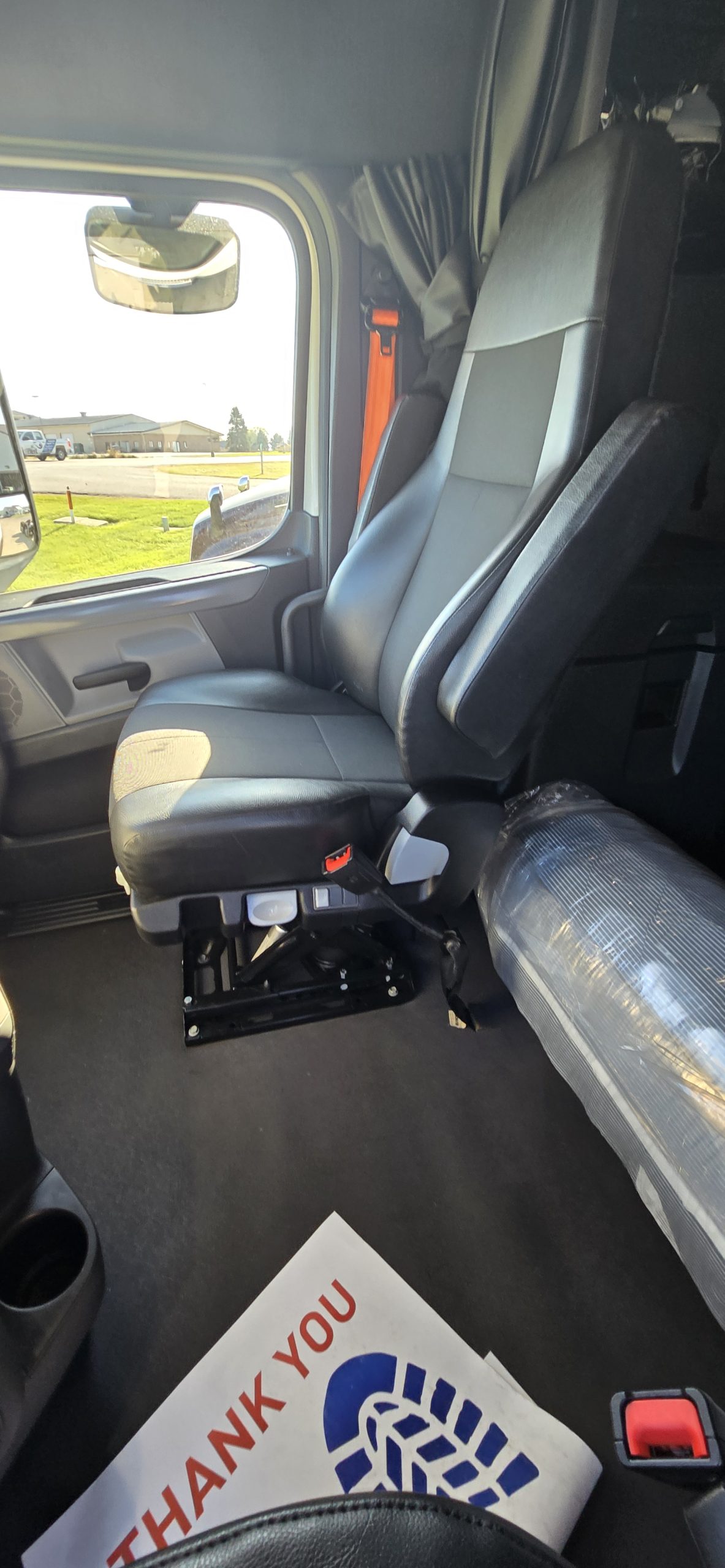 2022 Freightliner PT126 - image 4 of 6