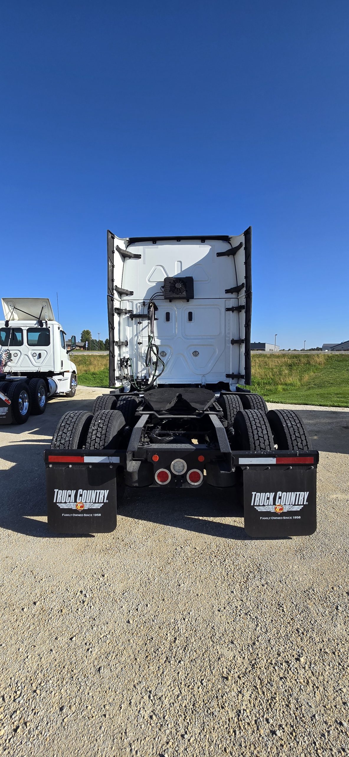 2022 Freightliner PT126 - image 3 of 6