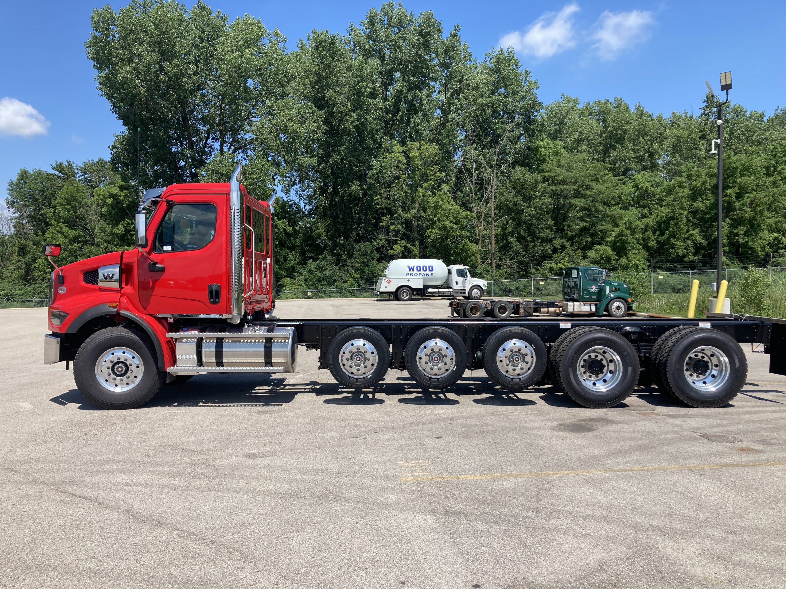 2026 Western Star 47X 2026 Western Star 47X - image 4 of 5