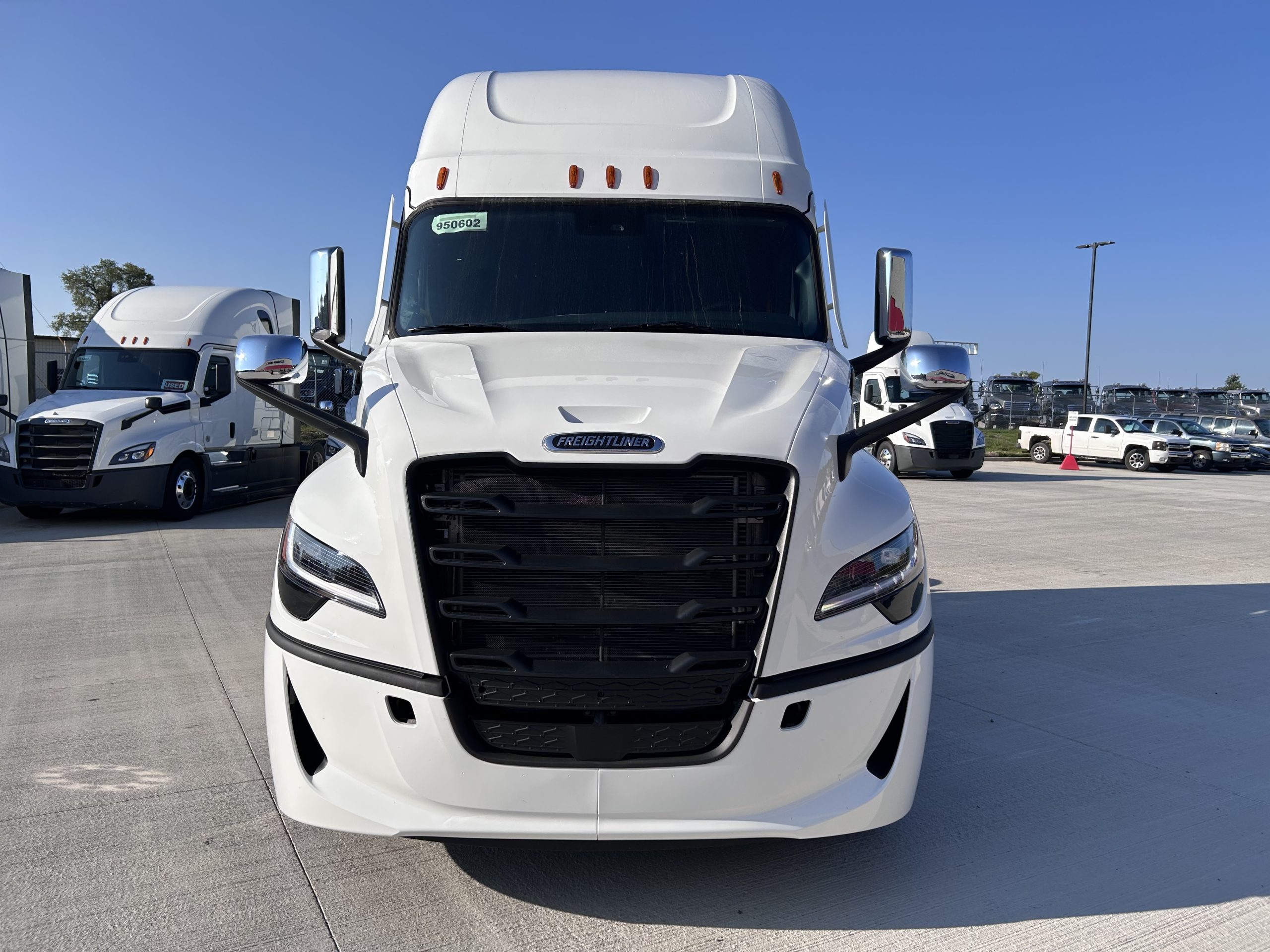 2026 Freightliner PJ126SLP 2026 Freightliner PJ126SLP - image 2 of 6