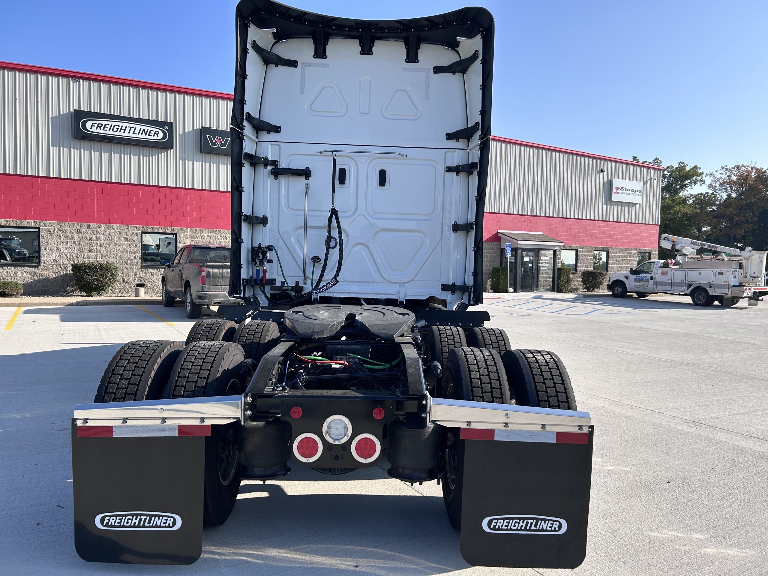 2026 Freightliner PJ126SLP 2026 Freightliner PJ126SLP - image 4 of 6