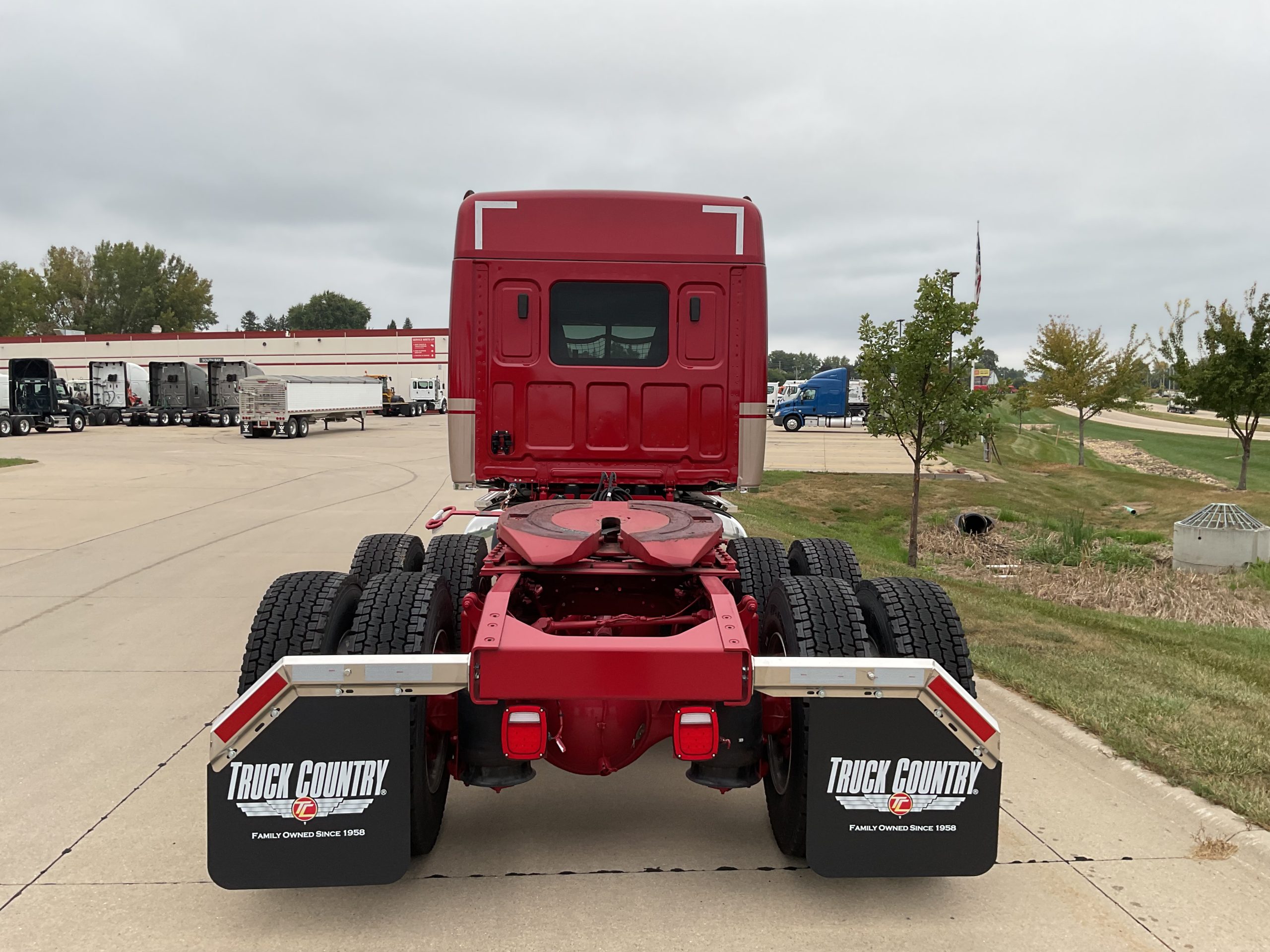 2025 Western Star 49X 2025 Western Star 49X - image 4 of 6