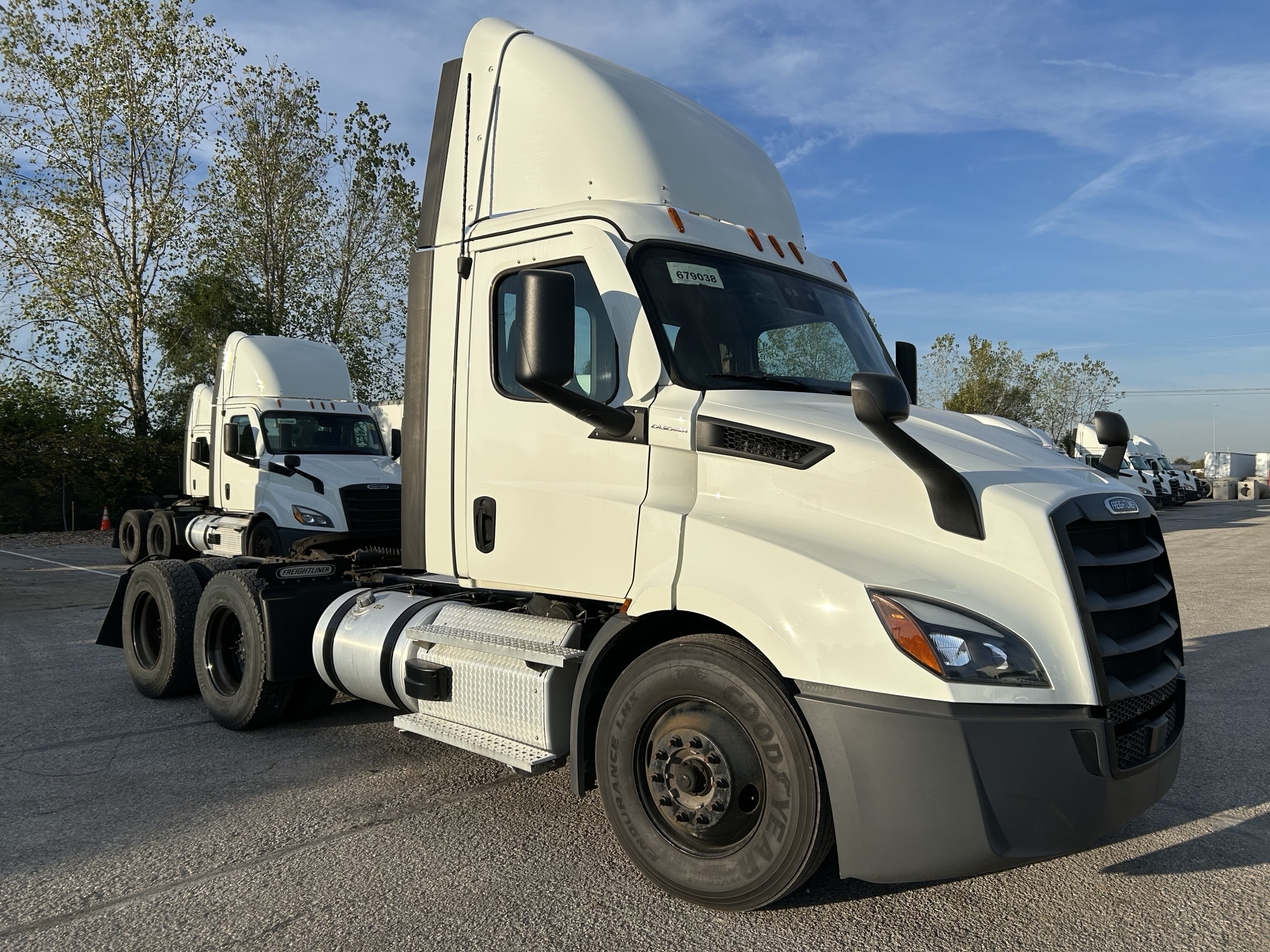 2021 Freightliner PE116 - image 3 of 5