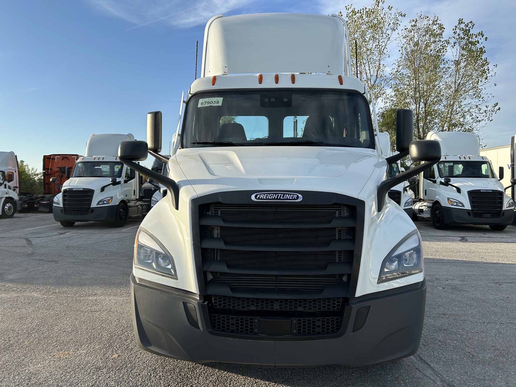 2021 Freightliner PE116 - image 2 of 5
