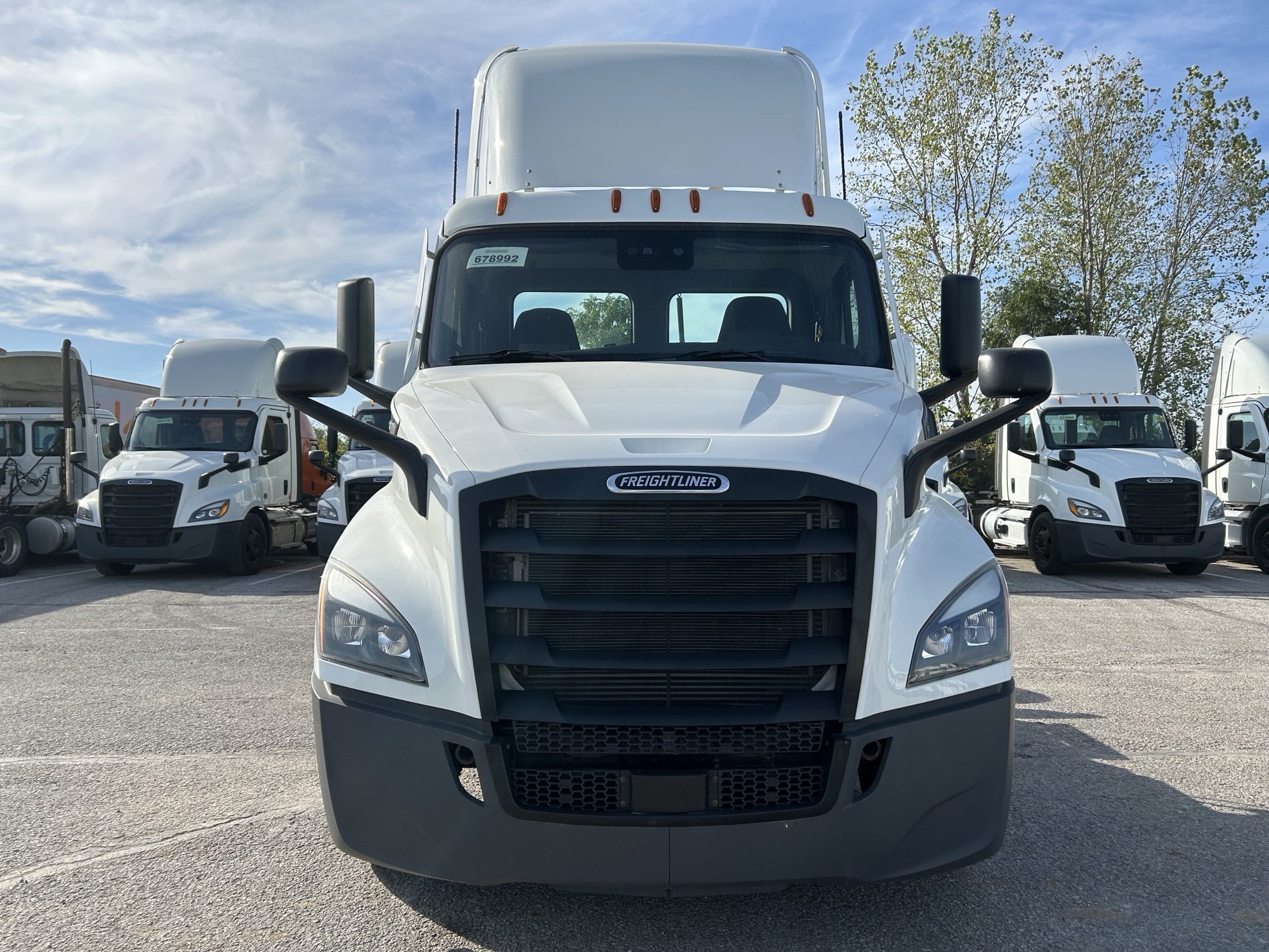 2021 Freightliner PE116 - image 2 of 5