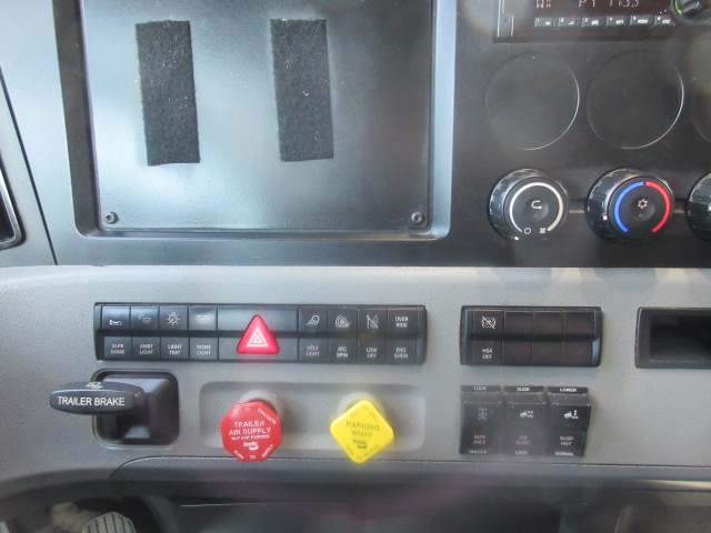 2021 Freightliner PT126 2021 Freightliner PT126 - image 5 of 6