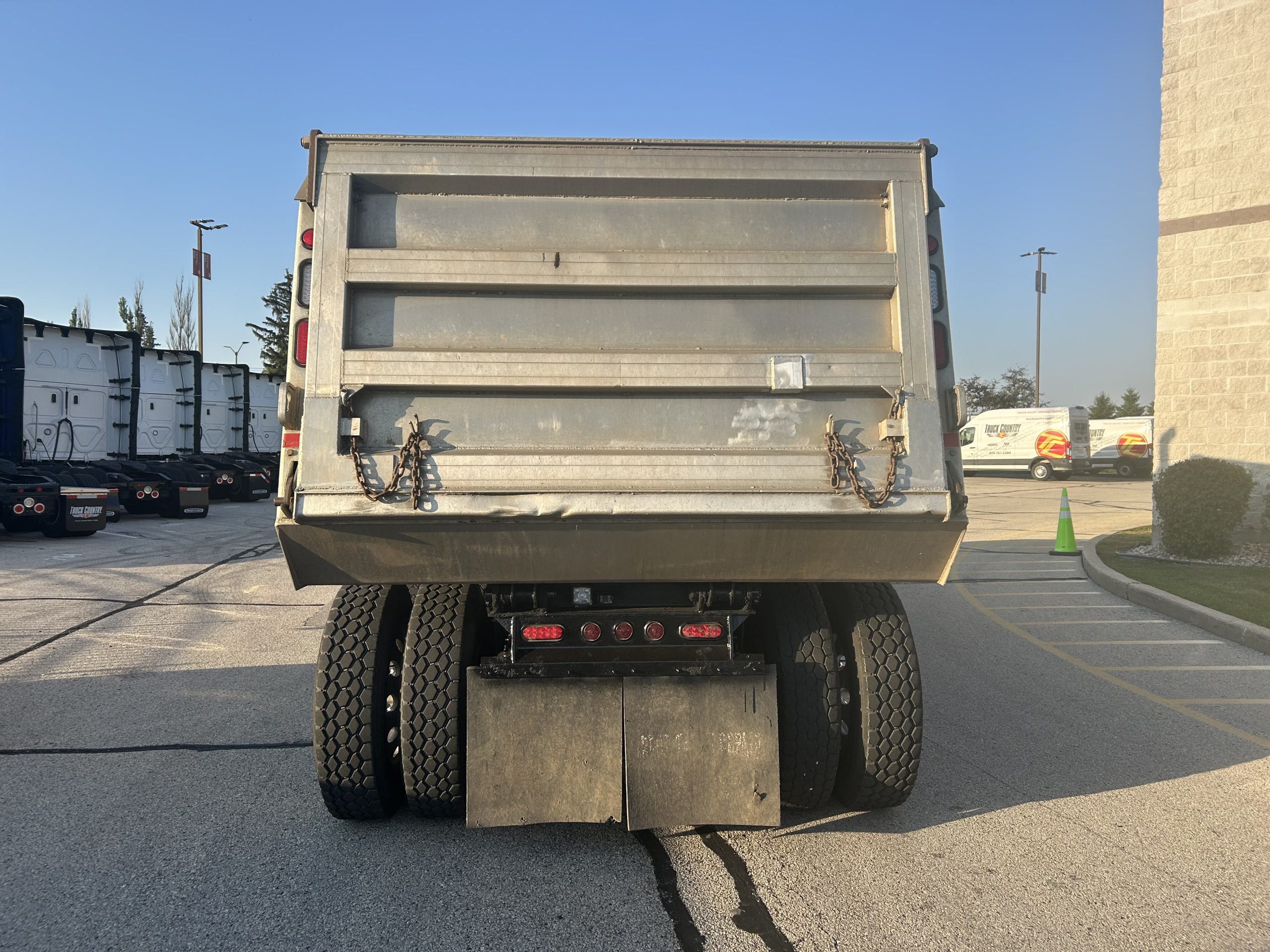 2017 Western Star 4700SB - image 4 of 6