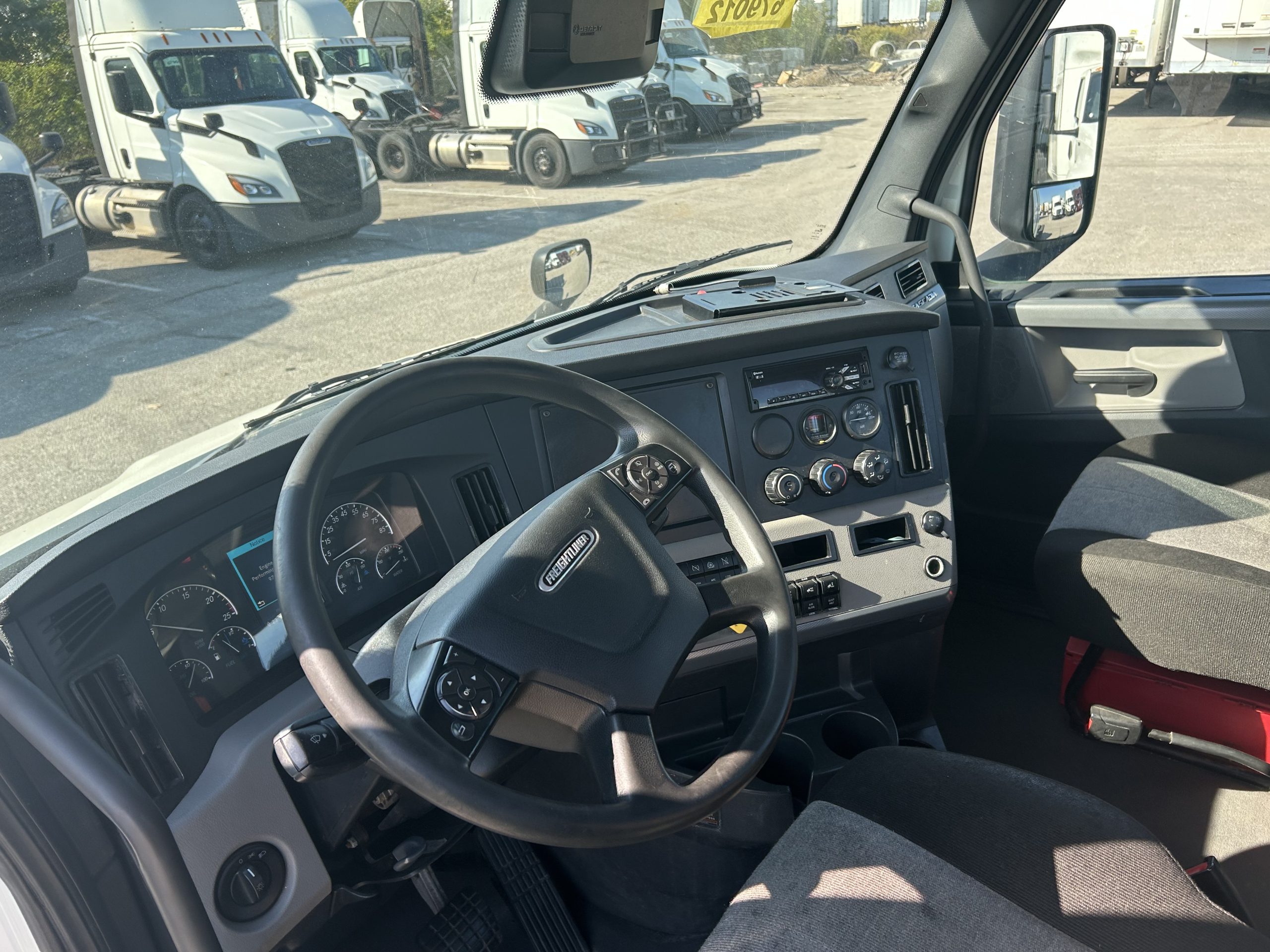 2021 Freightliner PE116 - image 5 of 5