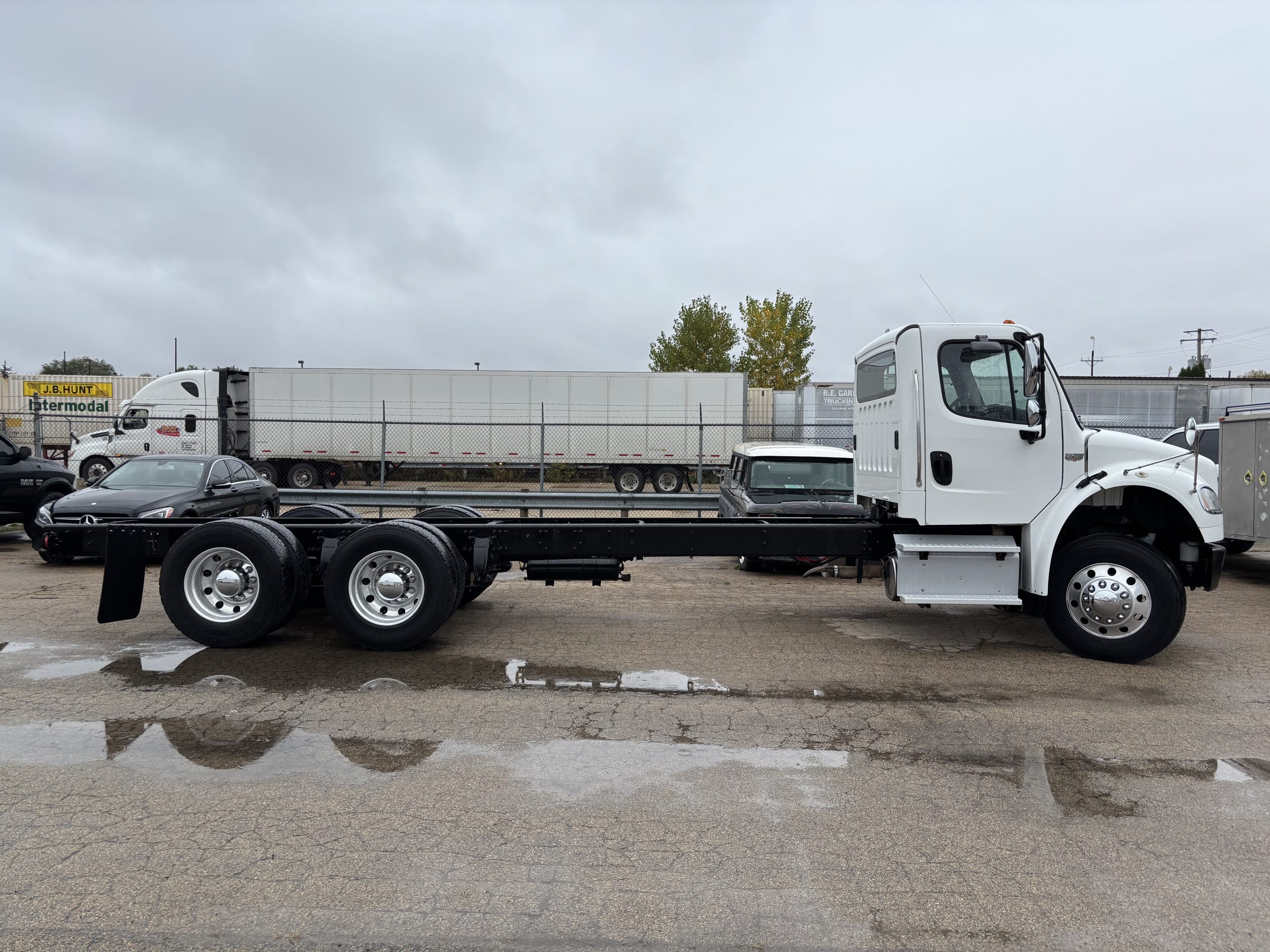 2018 Freightliner M280 - image 5 of 6