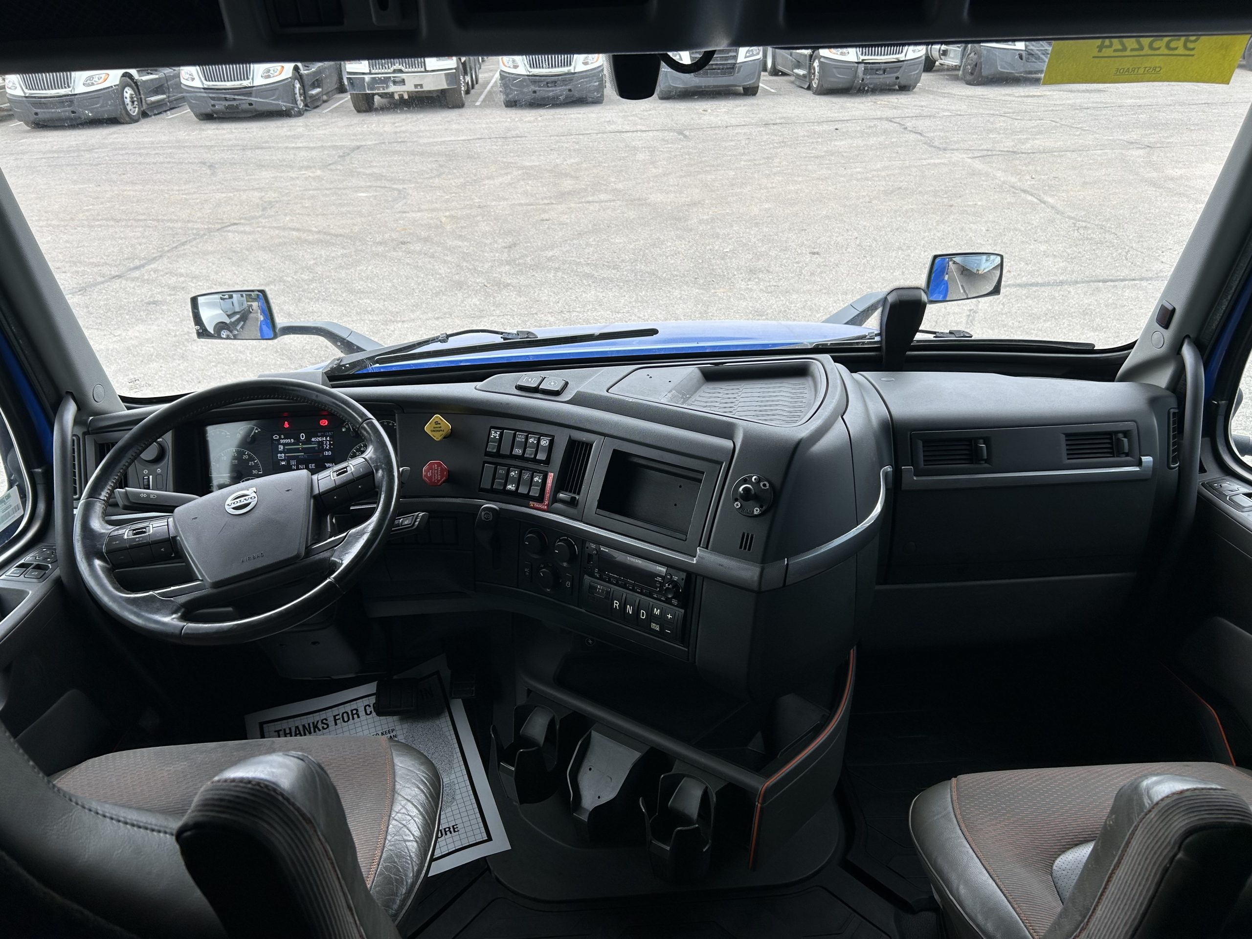 2022 Volvo VNL860 2022 Volvo VNL860 - image 5 of 6