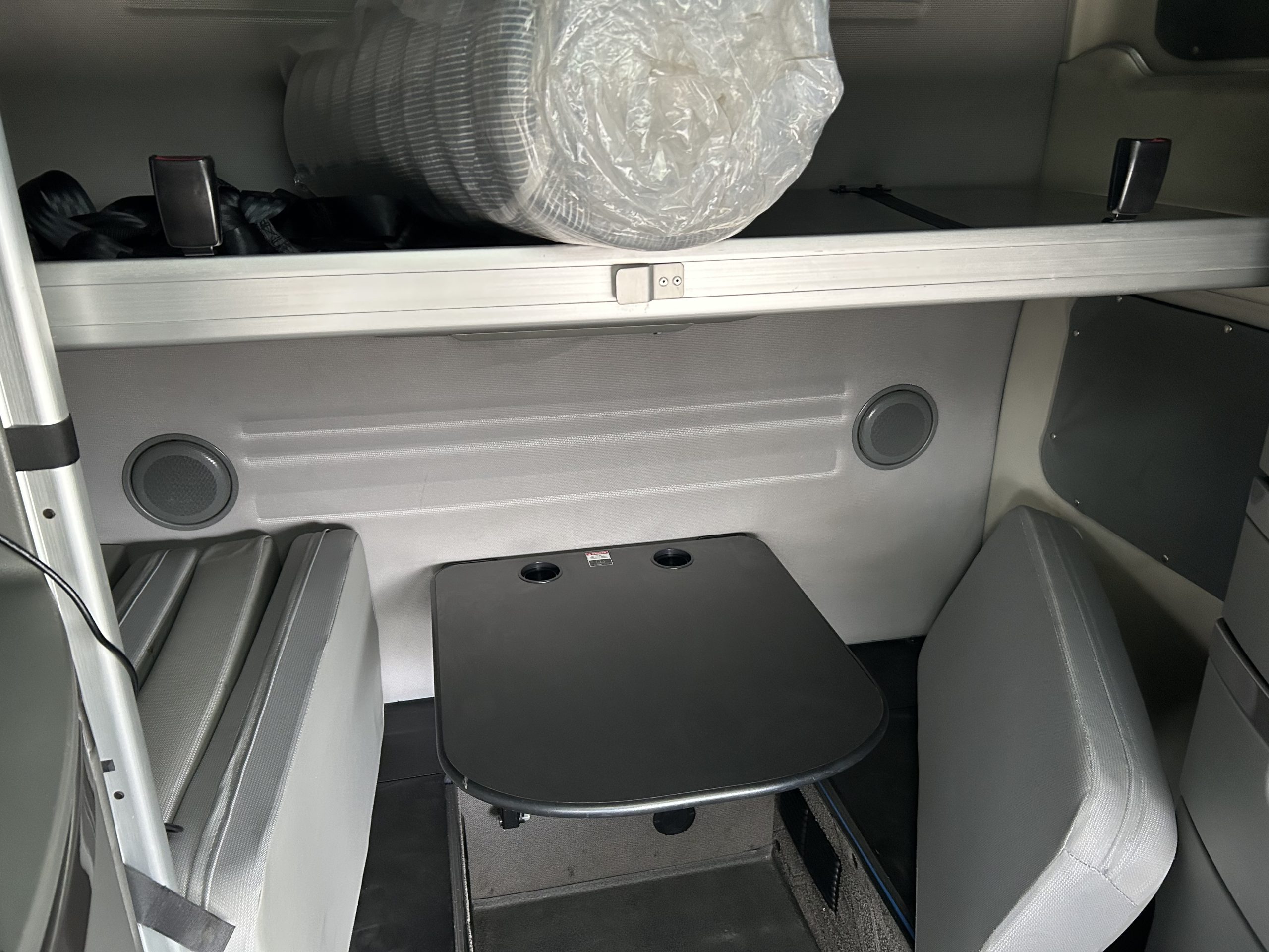 2022 Volvo VNL860 2022 Volvo VNL860 - image 6 of 6