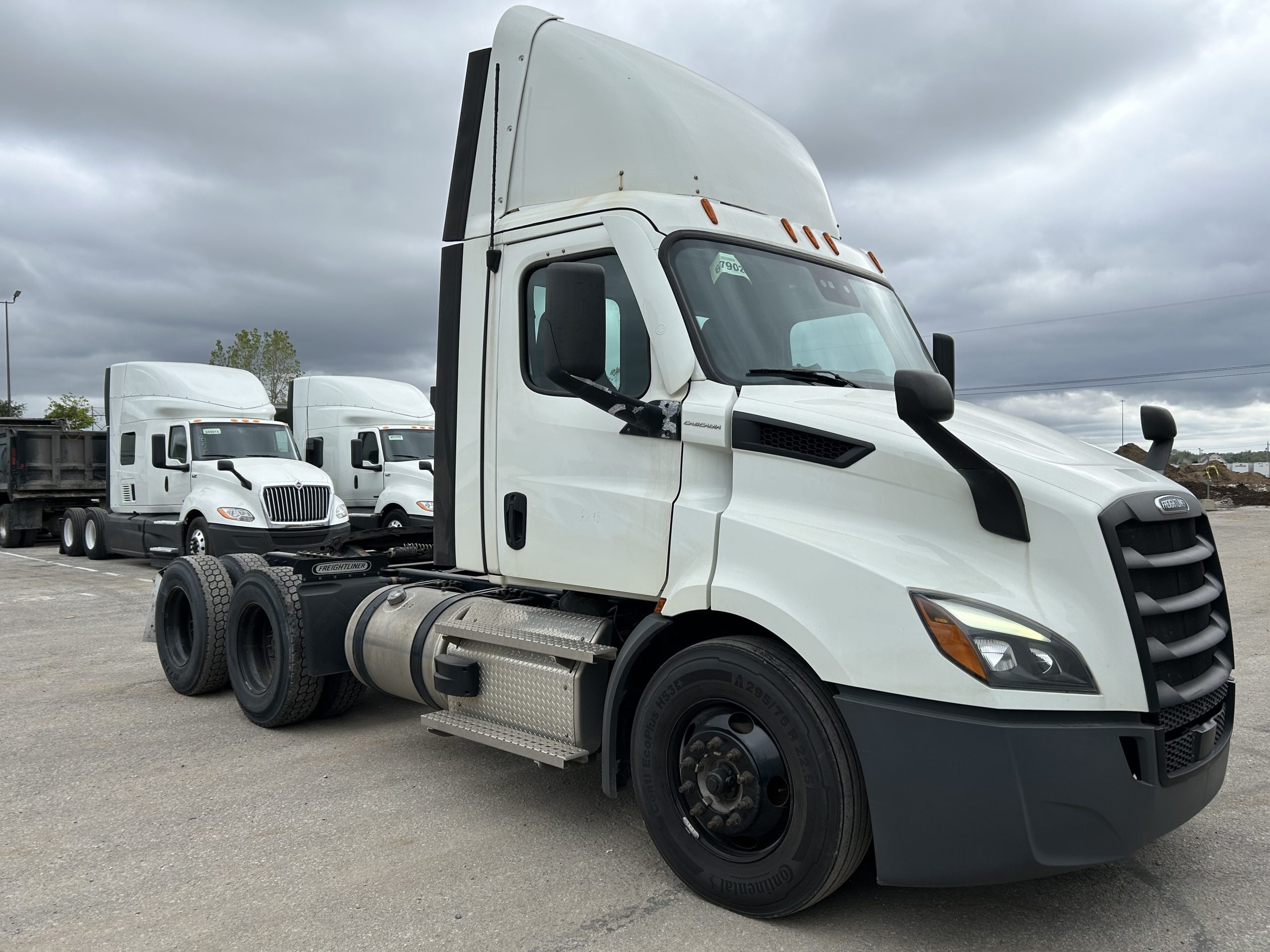 2021 Freightliner PE116 - image 3 of 5