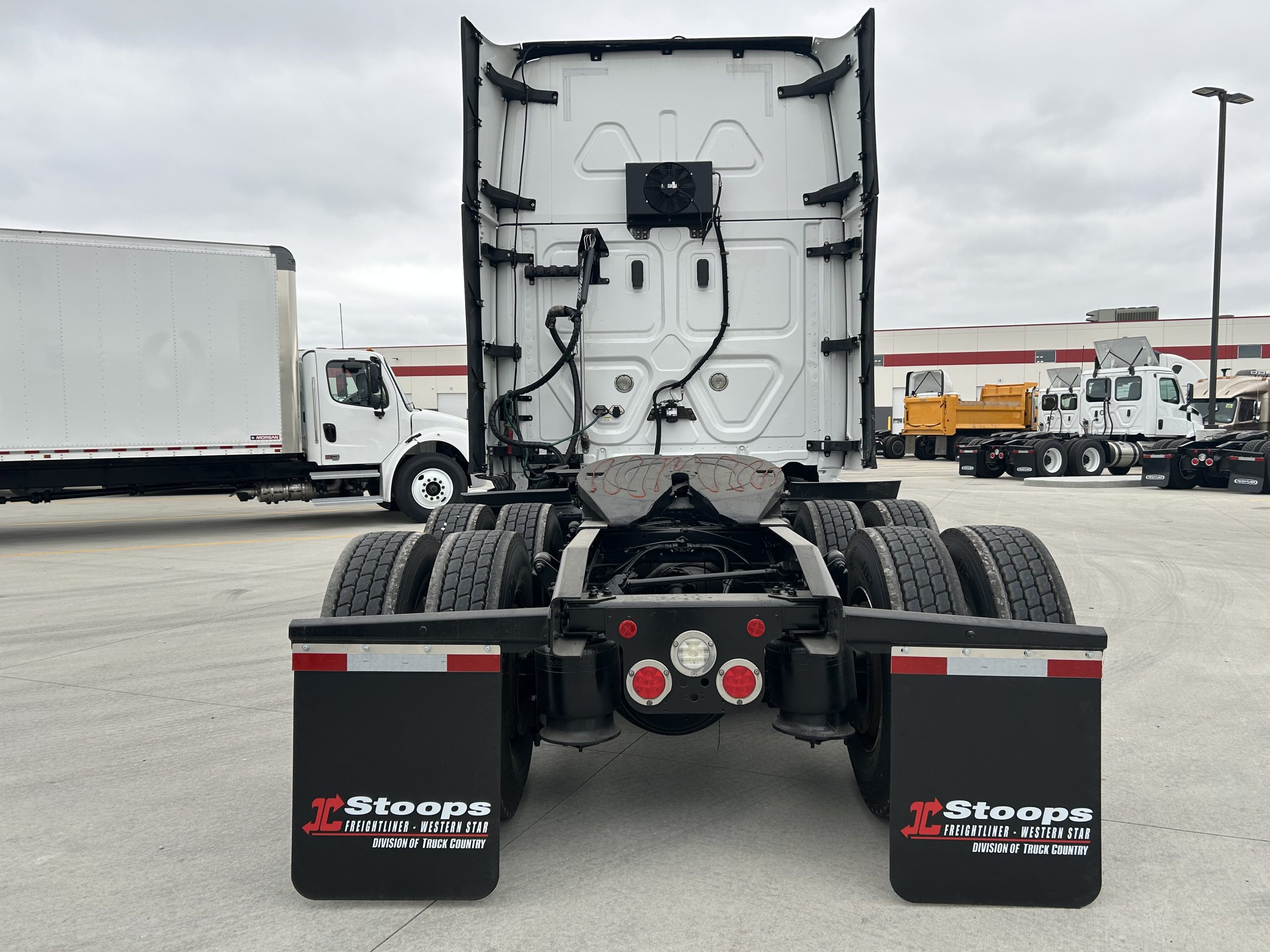 2022 Freightliner PT126 2022 Freightliner PT126 - image 4 of 6