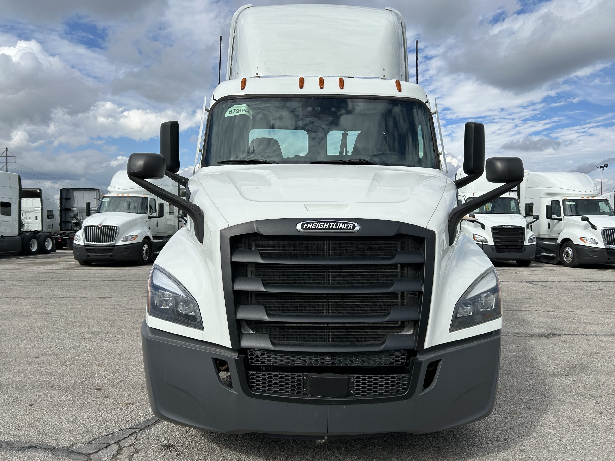 2021 Freightliner PE116 - image 2 of 5