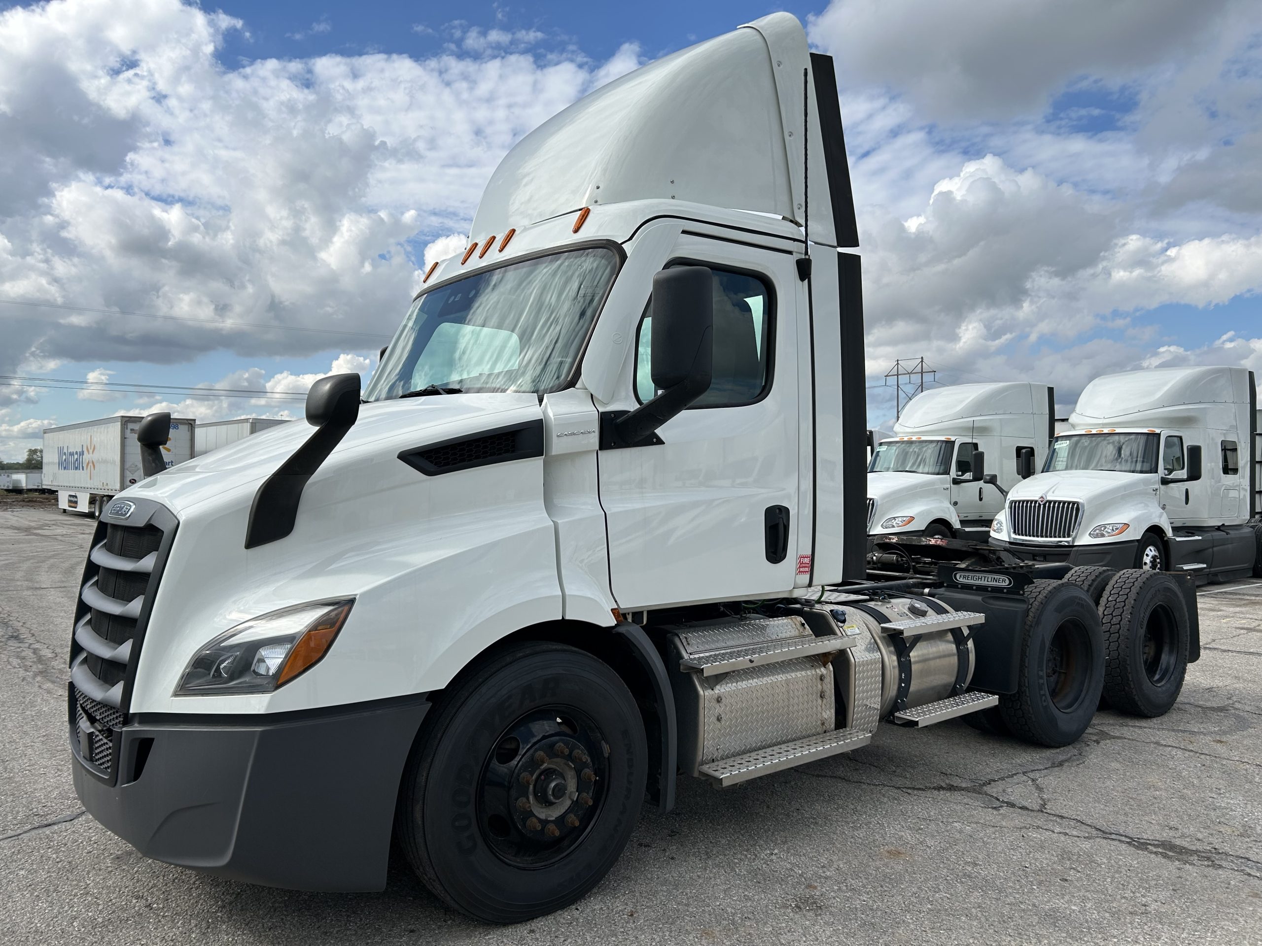 2021 Freightliner PE116 - image 1 of 5