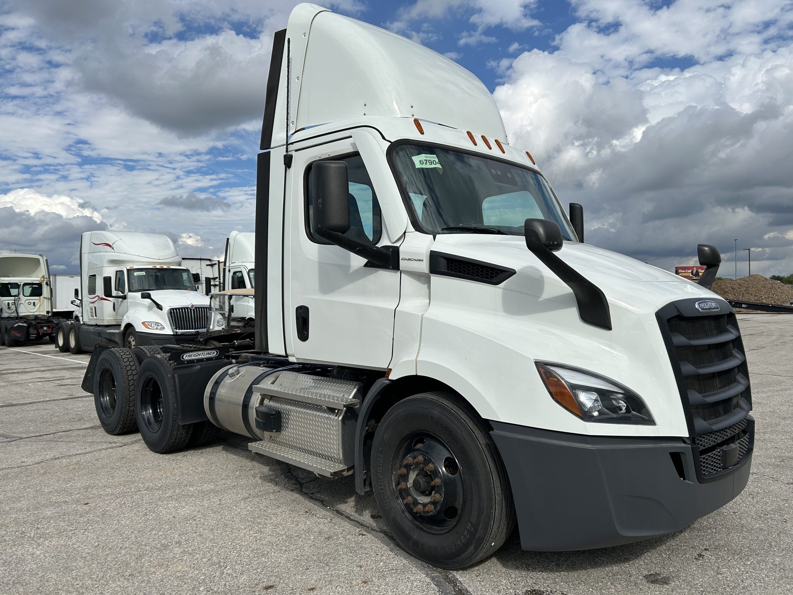 2021 Freightliner PE116 - image 3 of 5