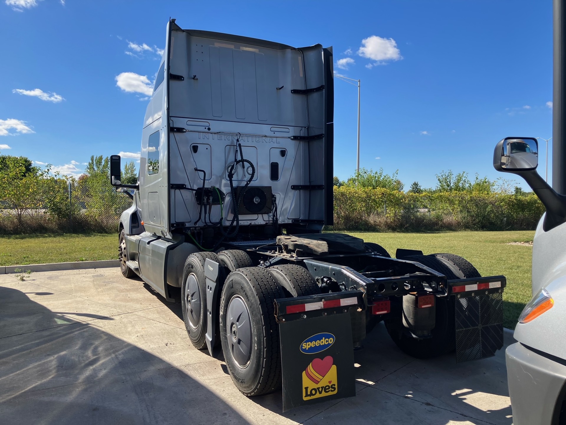 2022 International LT625 2022 International LT625 - image 1 of 6