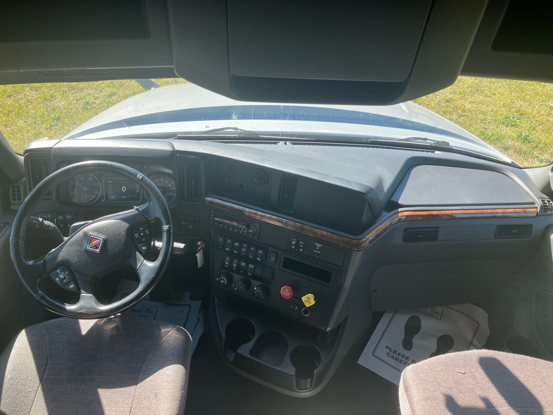 2022 International LT625 2022 International LT625 - image 6 of 6