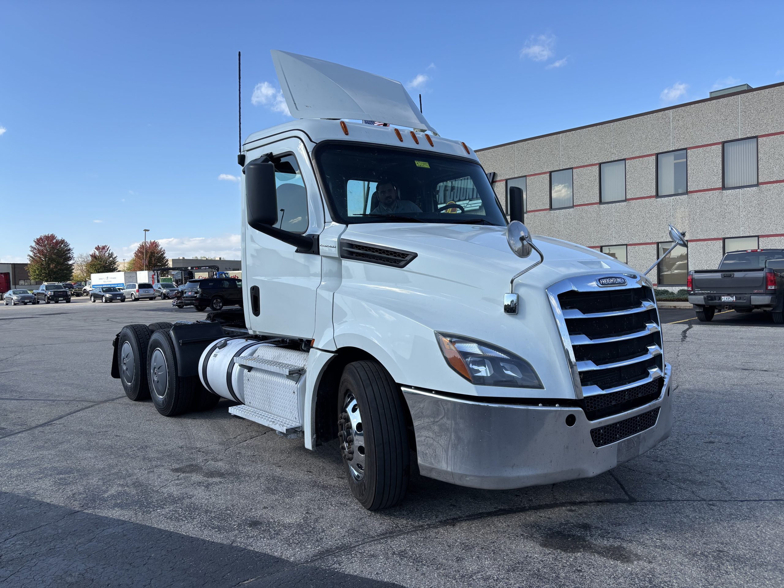 2020 Freightliner PT126 - image 3 of 6