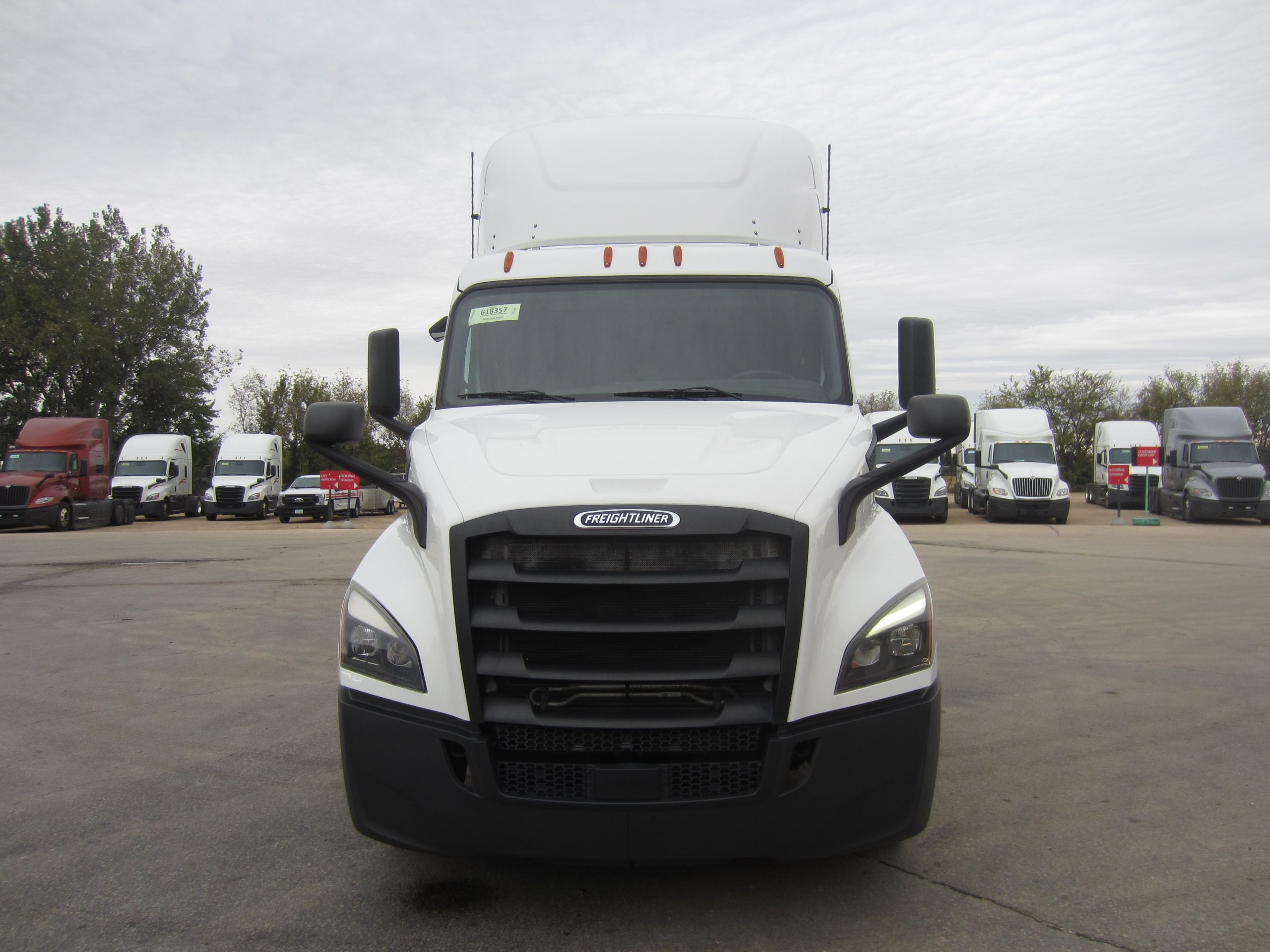 2020 Freightliner PE116 - image 2 of 6
