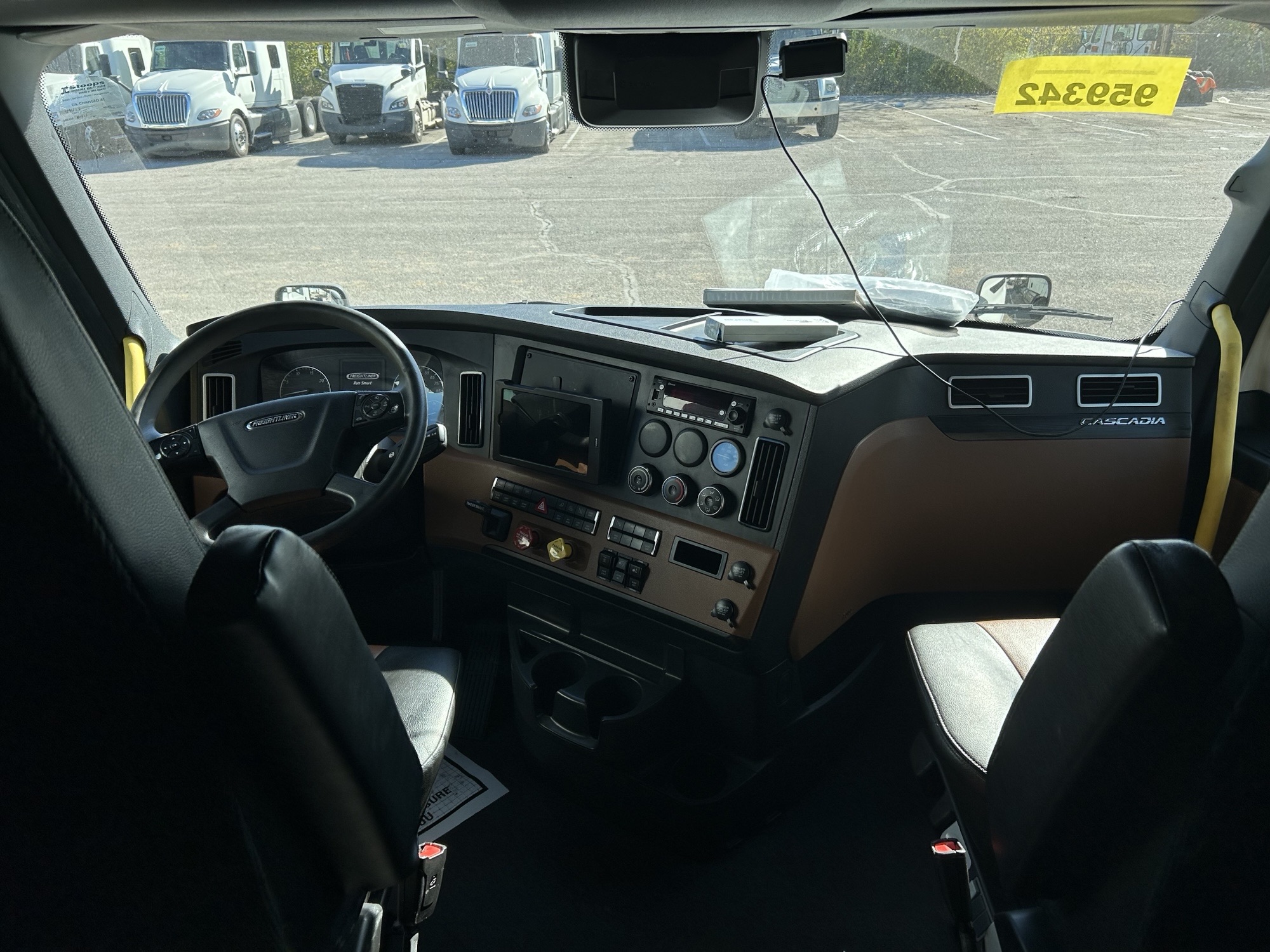 2023 Freightliner PT126SLP 2023 Freightliner PT126SLP - image 6 of 6