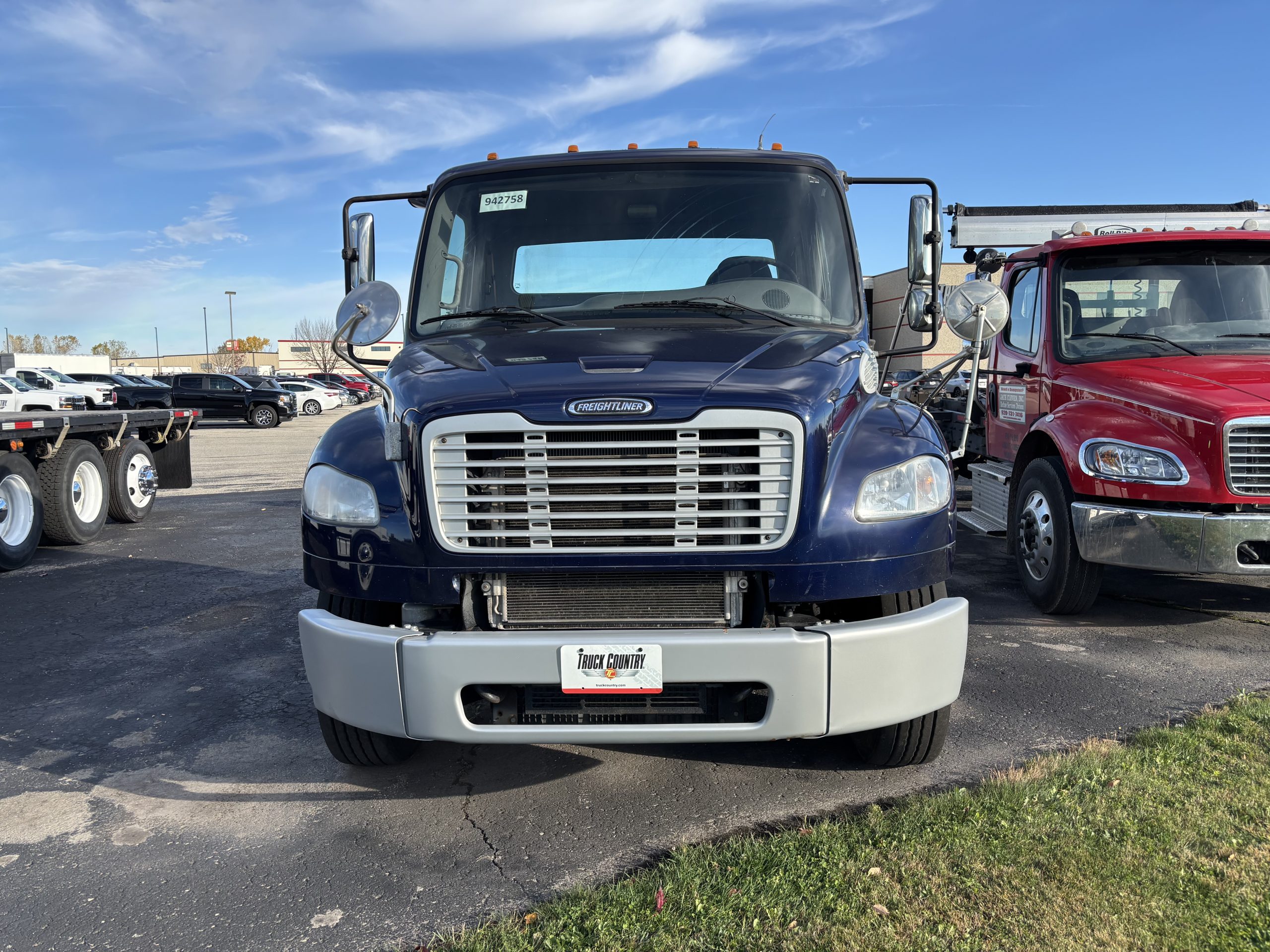 2016 Freightliner M280 2016 Freightliner M280 - image 2 of 6