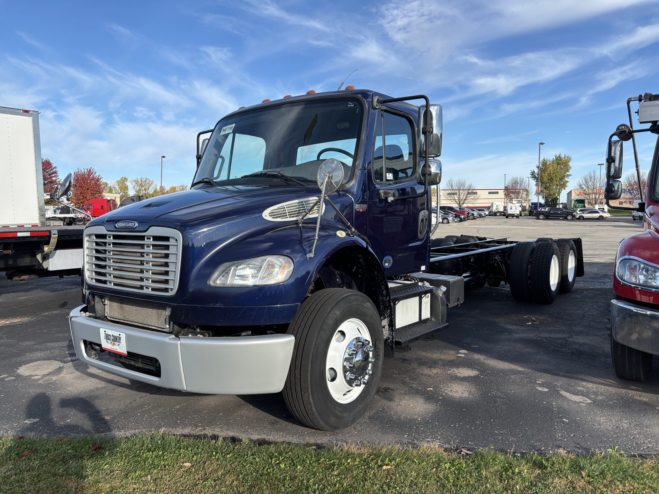 2016 Freightliner M280 2016 Freightliner M280 - image 1 of 6