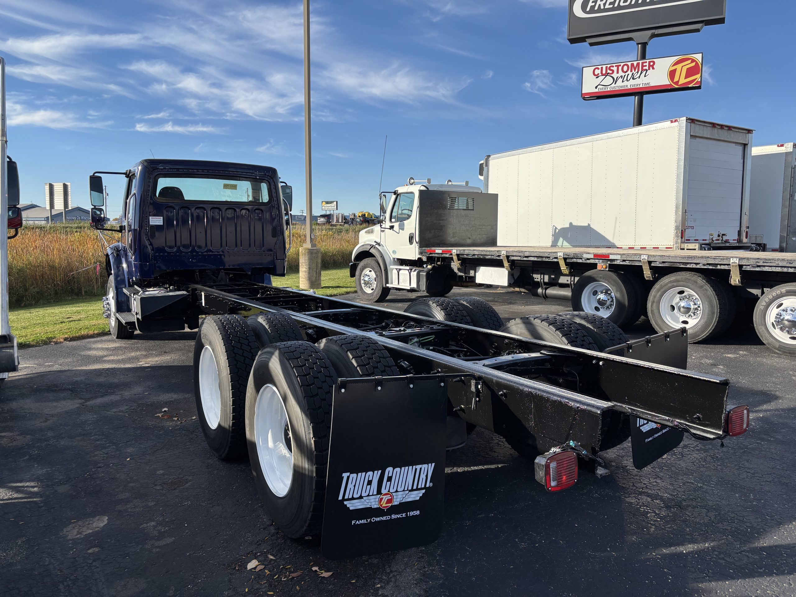 2016 Freightliner M280 2016 Freightliner M280 - image 5 of 6