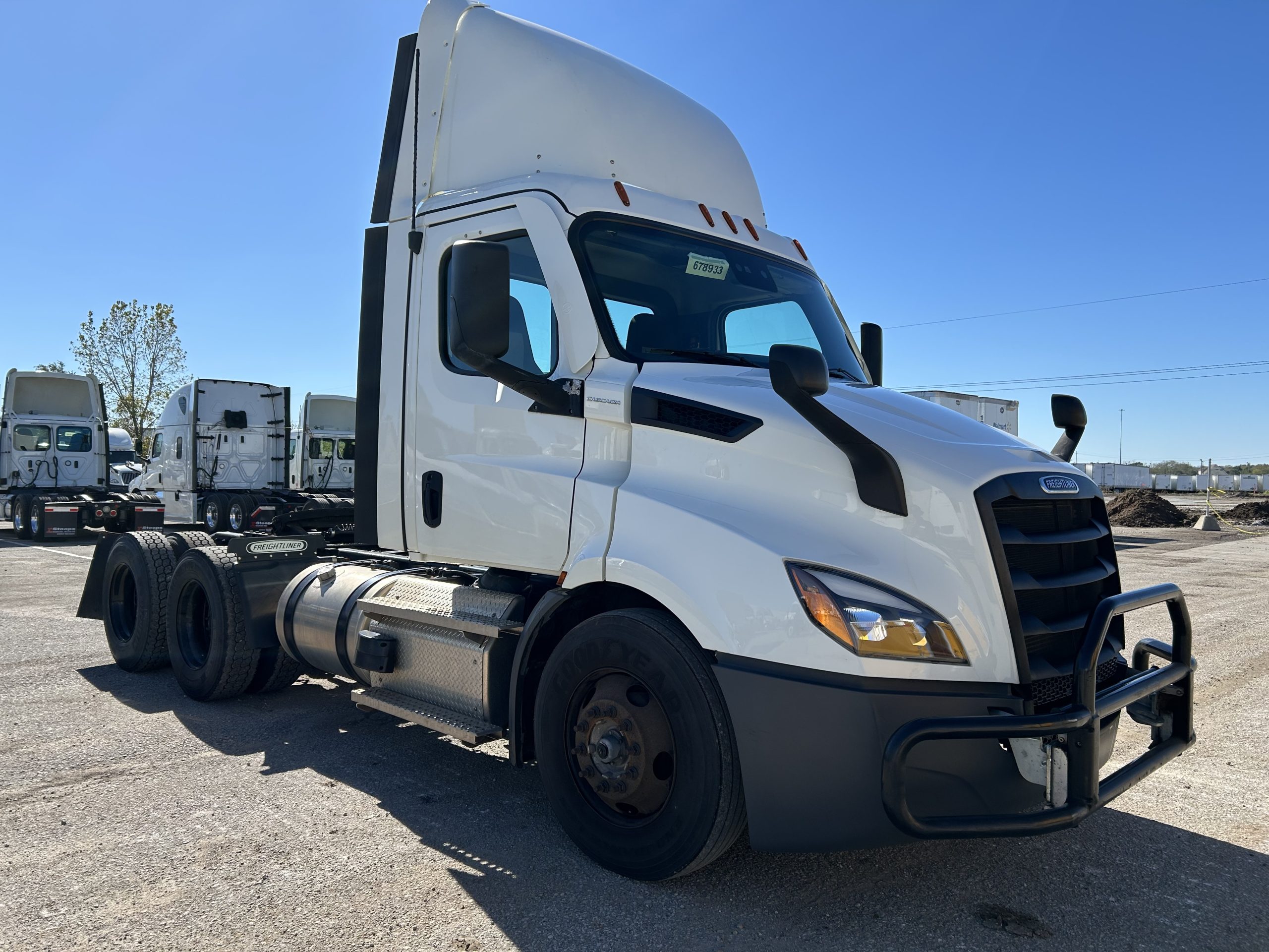 2021 Freightliner PE116 2021 Freightliner PE116 - image 3 of 5