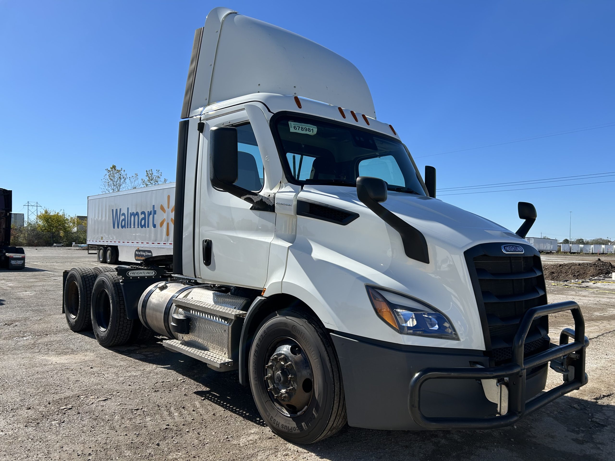 2021 Freightliner PE116 2021 Freightliner PE116 - image 3 of 5