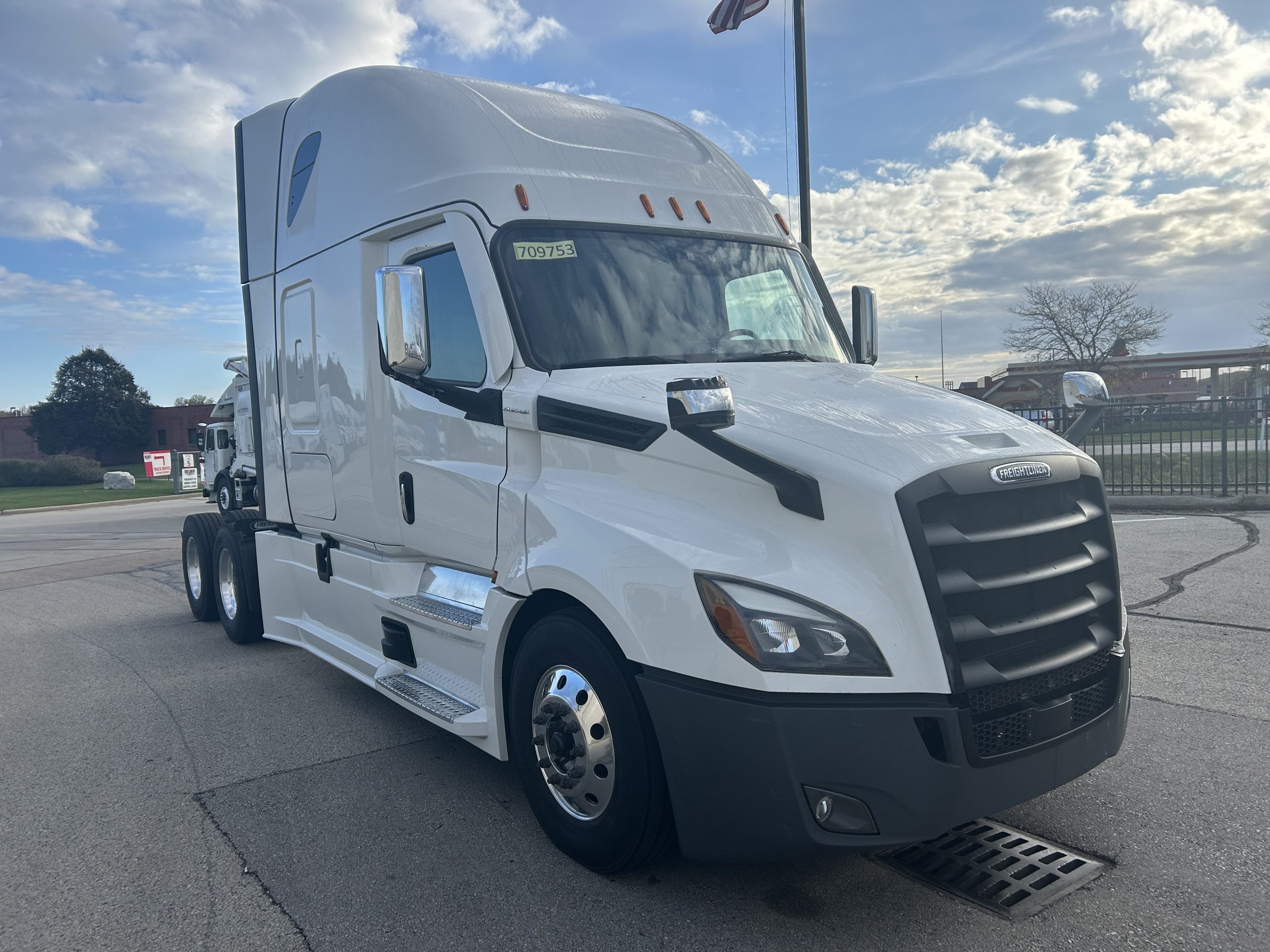 2021 Freightliner PT126 2021 Freightliner PT126 - image 3 of 6