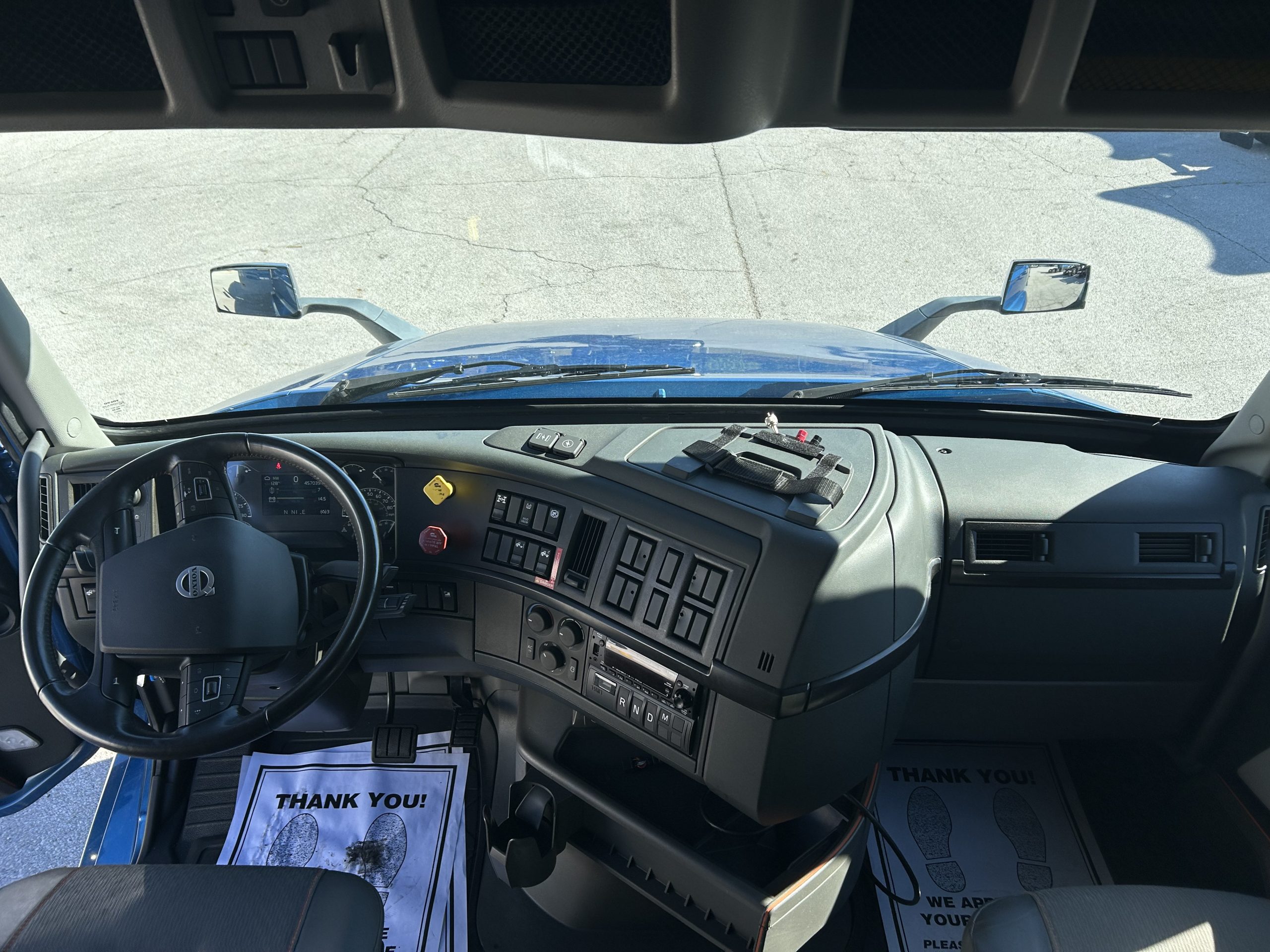 2022 Volvo VNL760 2022 Volvo VNL760 - image 6 of 6