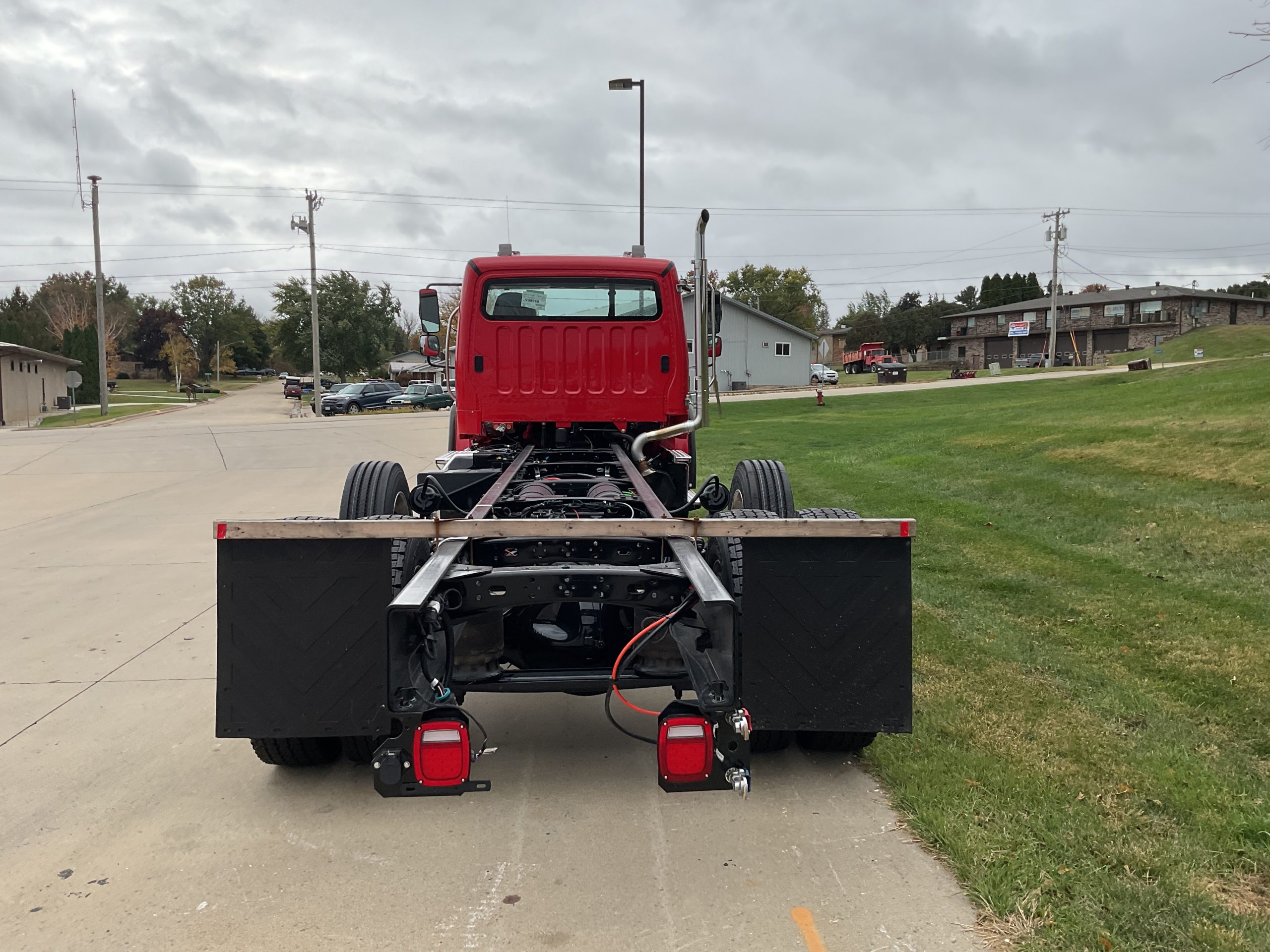2025 Freightliner M2 106 2025 Freightliner M2 106 - image 4 of 6