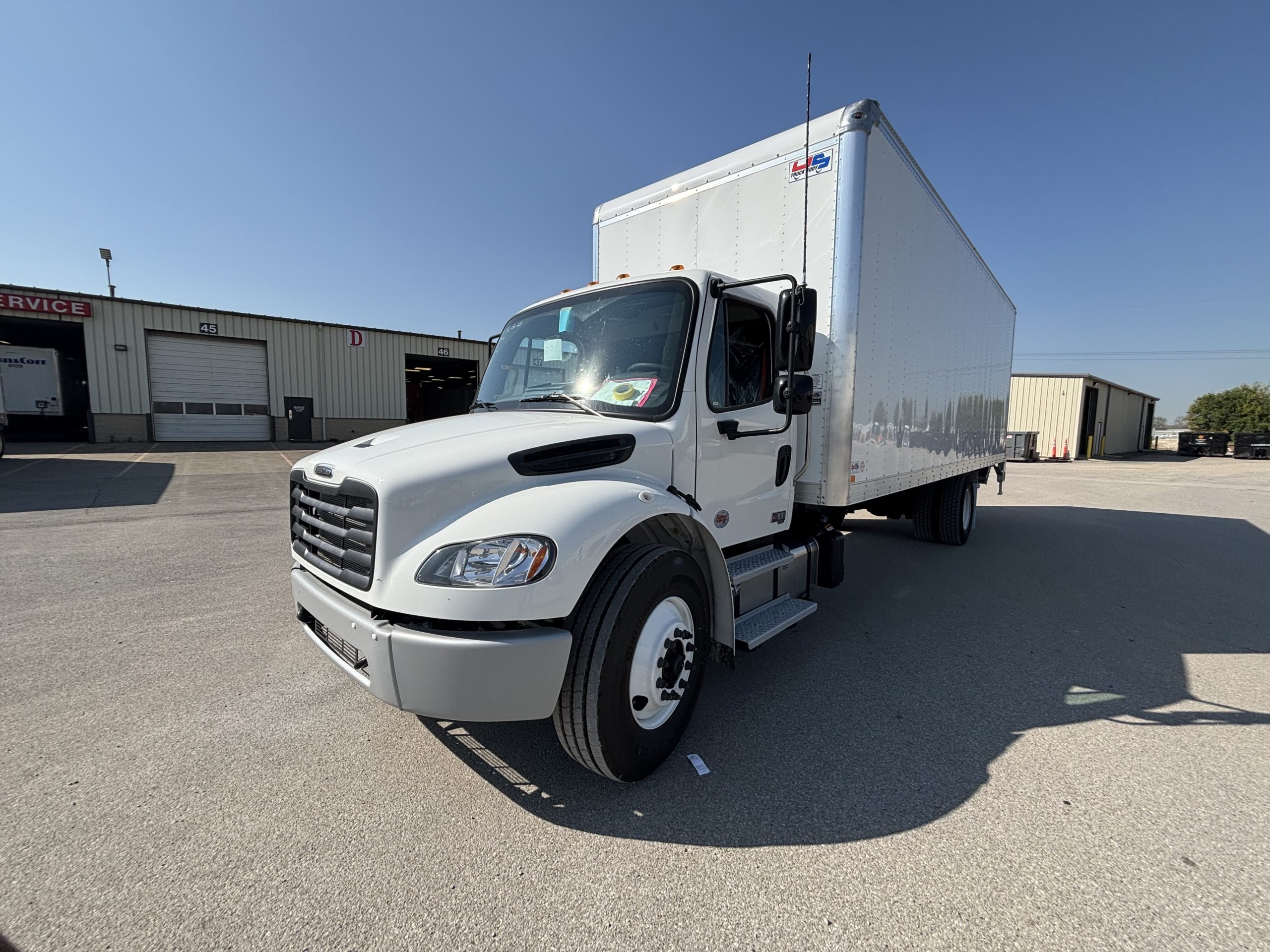 2026 Freightliner M2 106+ 2026 Freightliner M2 106+ - image 1 of 6