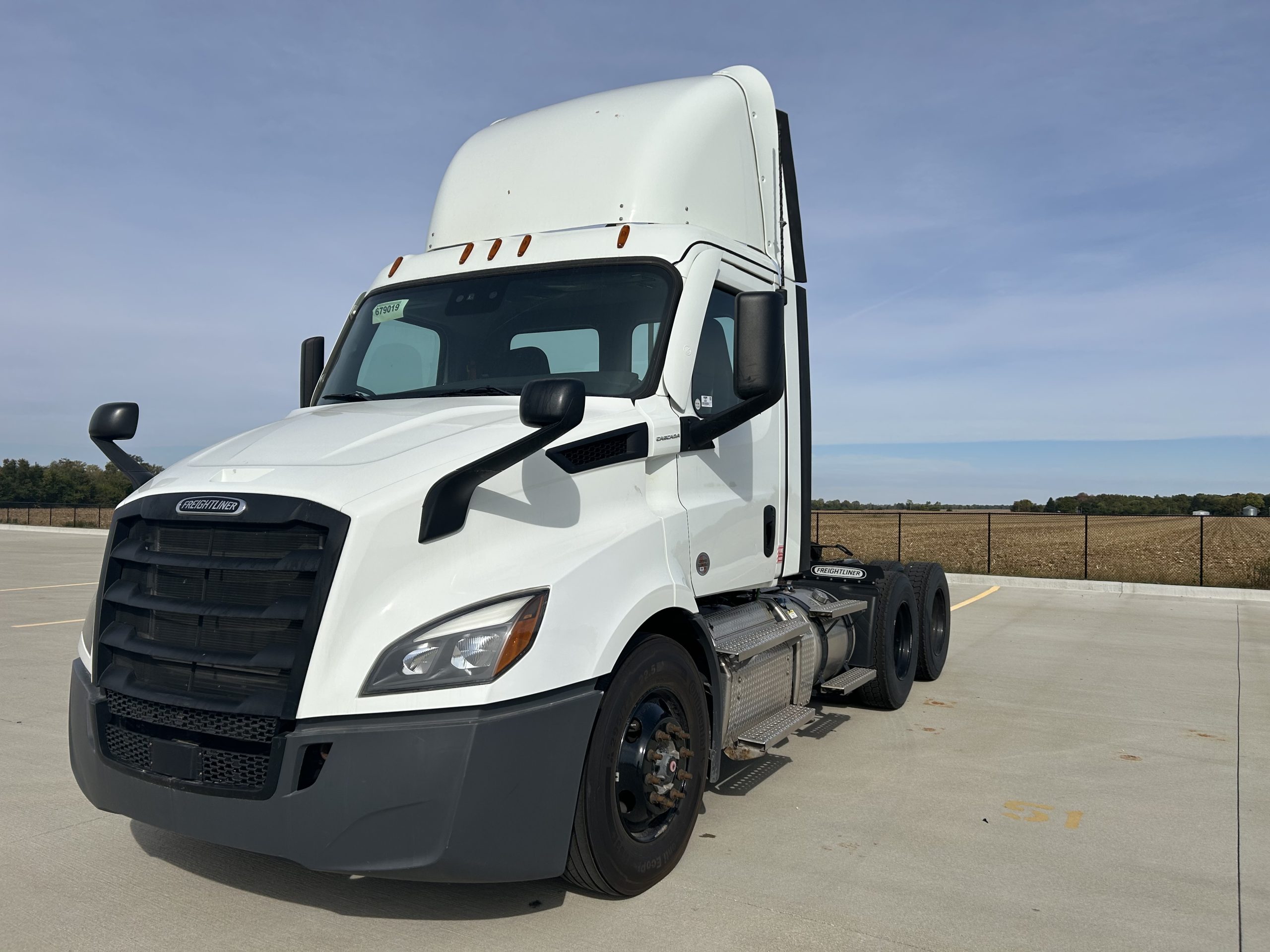 2021 Freightliner PE116 2021 Freightliner PE116 - image 1 of 6