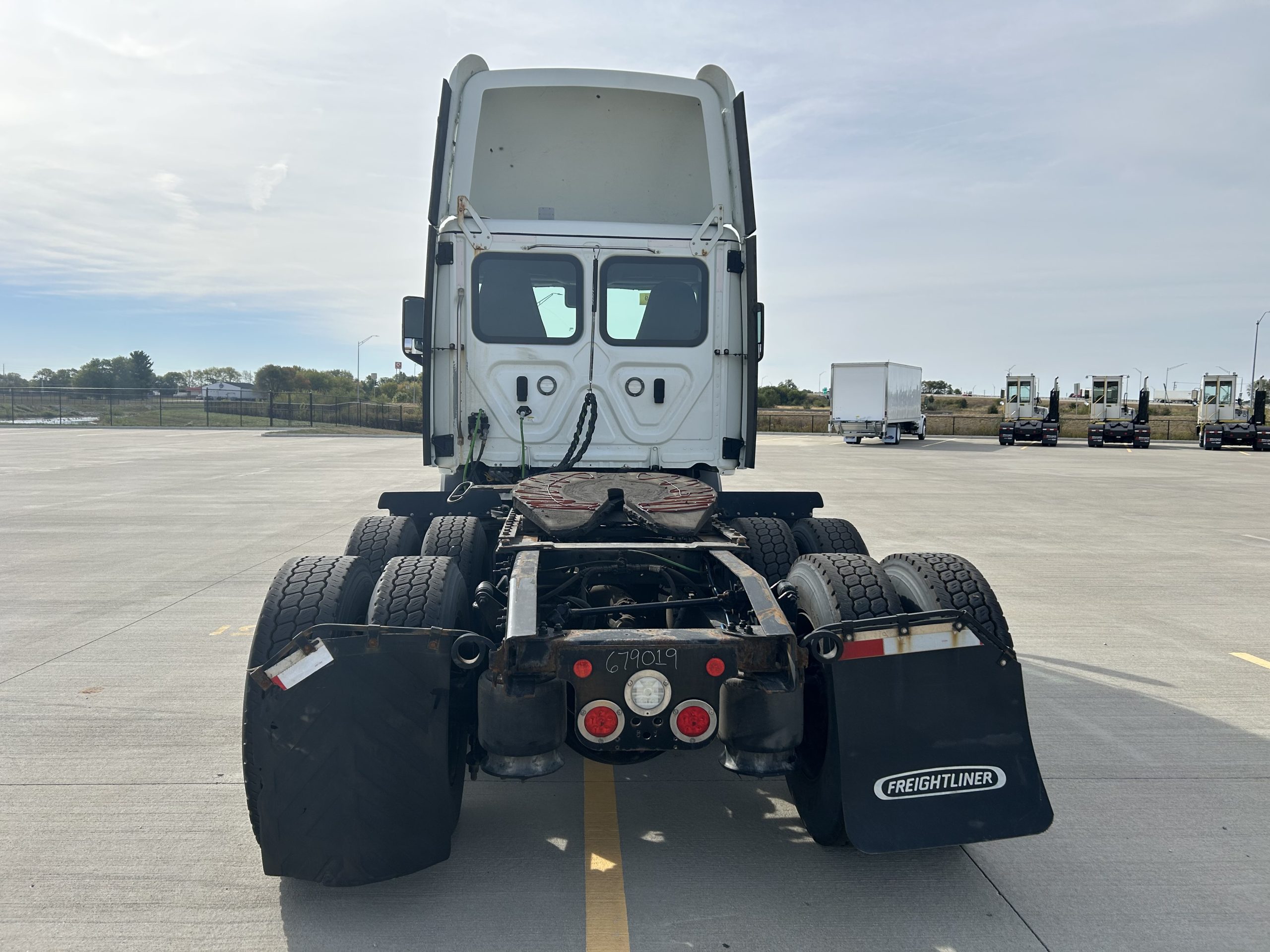 2021 Freightliner PE116 2021 Freightliner PE116 - image 4 of 6