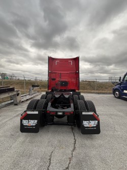 2022 Volvo VNL860 2022 Volvo VNL860 - image 3 of 5