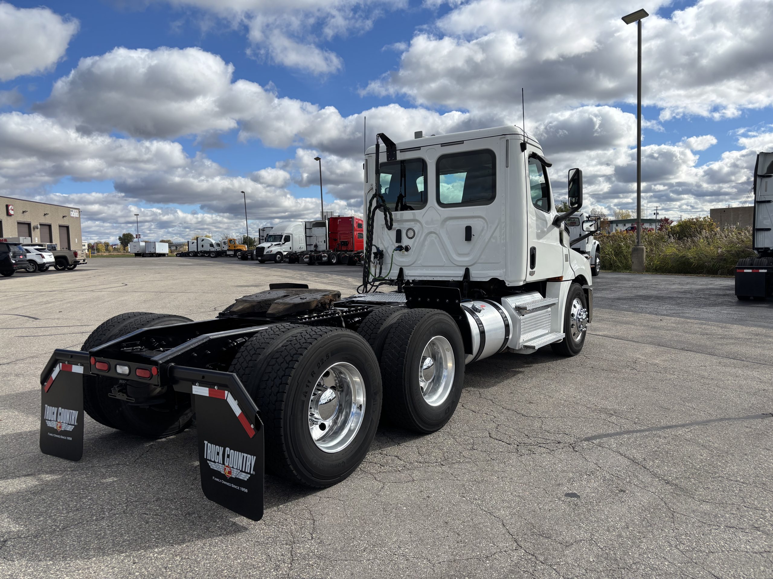 2019 Freightliner PT126DC 2019 Freightliner PT126DC - image 6 of 6