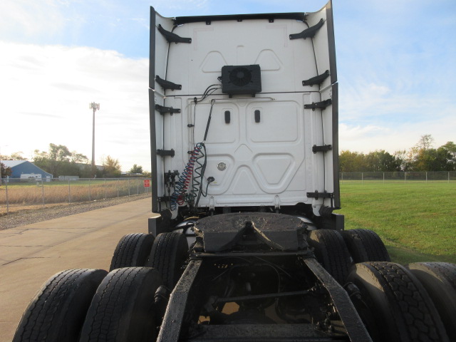 2022 Freightliner PT126 2022 Freightliner PT126 - image 4 of 6