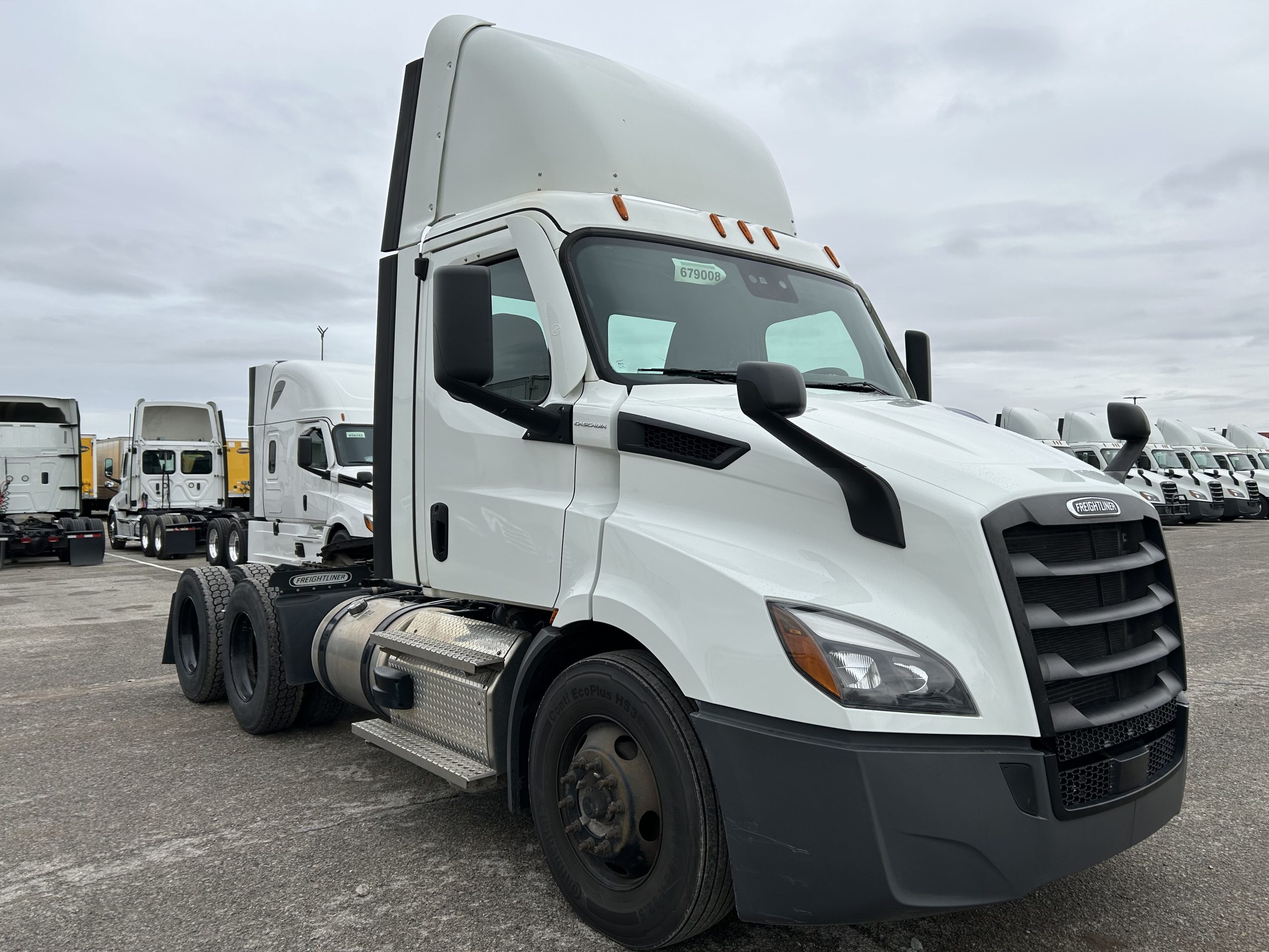 2021 Freightliner PE116 2021 Freightliner PE116 - image 3 of 5