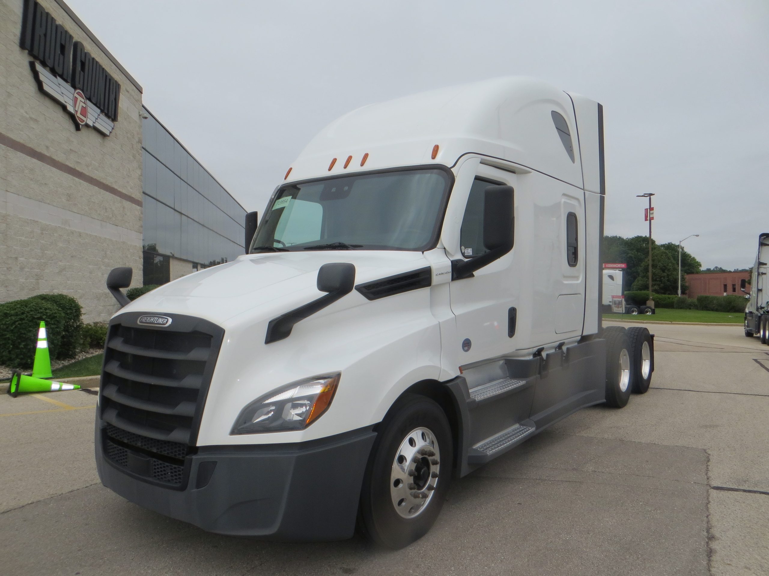 2022 Freightliner PT126 2022 Freightliner PT126 - image 1 of 6