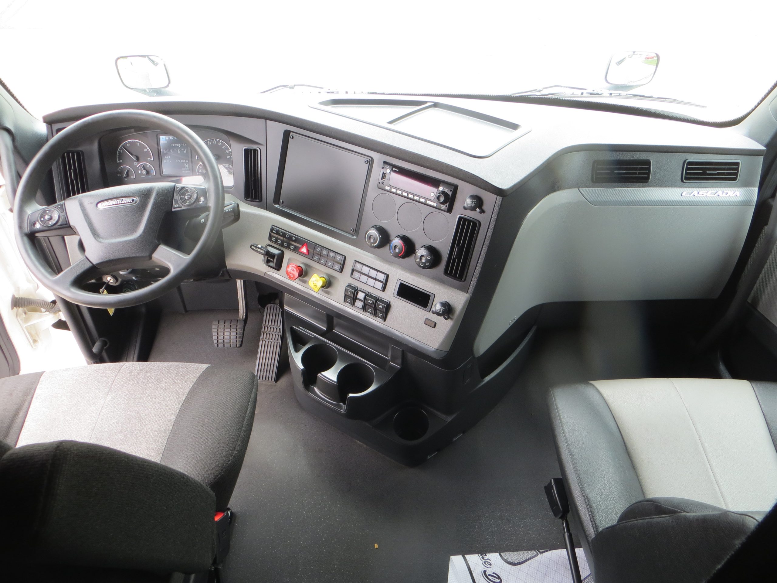 2022 Freightliner PT126 2022 Freightliner PT126 - image 5 of 6