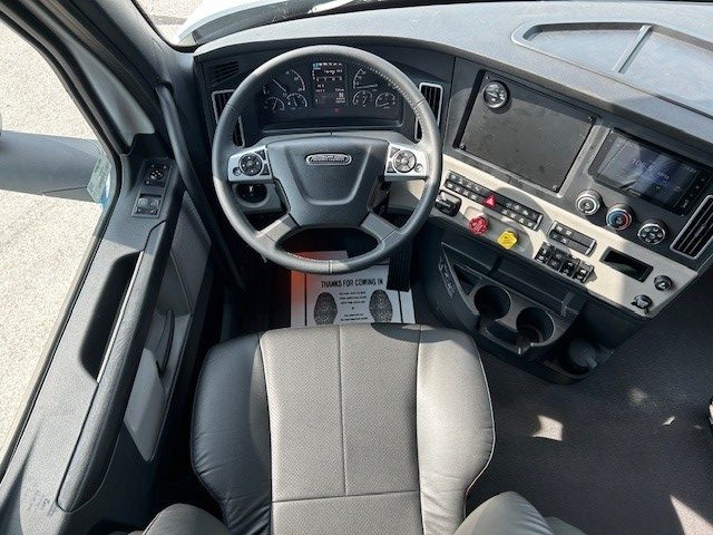 2026 Freightliner PT126SLP - image 5 of 5