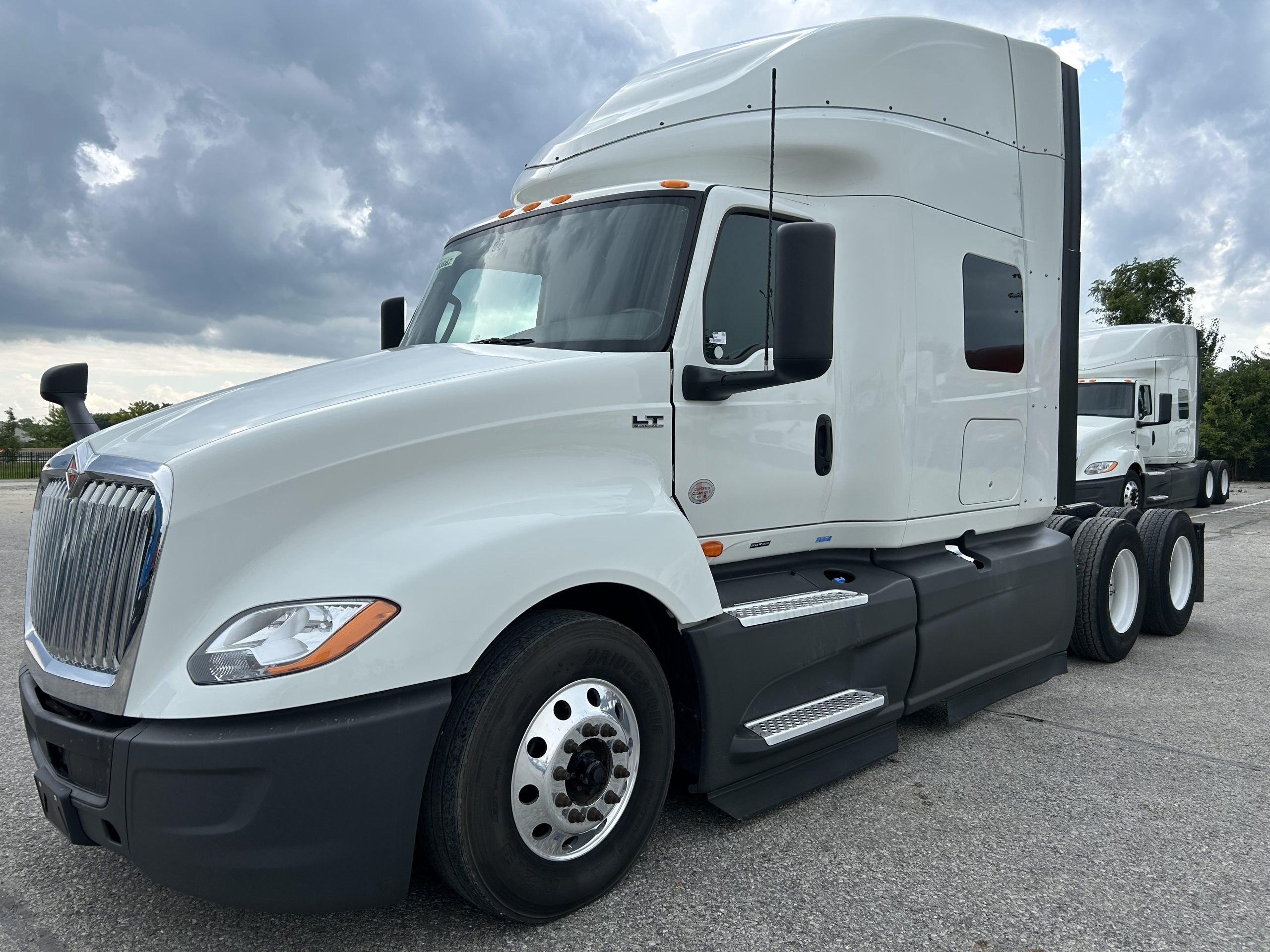 2022 International LT625 2022 International LT625 - image 1 of 6