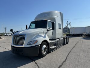 2022 International LT625 068PM00000b8ULP