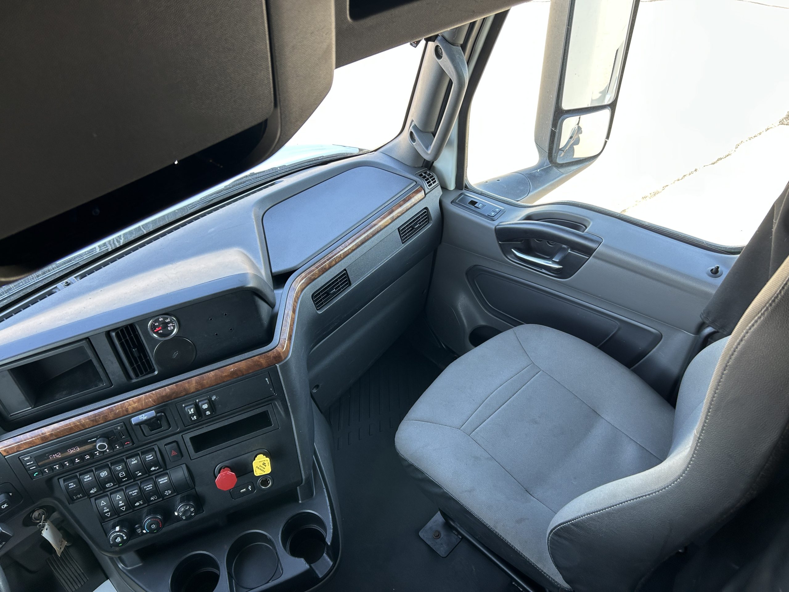 2022 International LT625 068PM00000b8b6t 2022 International LT625 068PM00000b8b6t