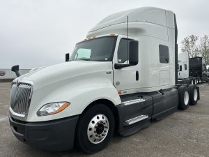 2022 International LT625 068PM00000cKzvv