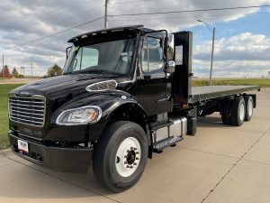 2017 Freightliner M2 106 068Rf00000U4Y57