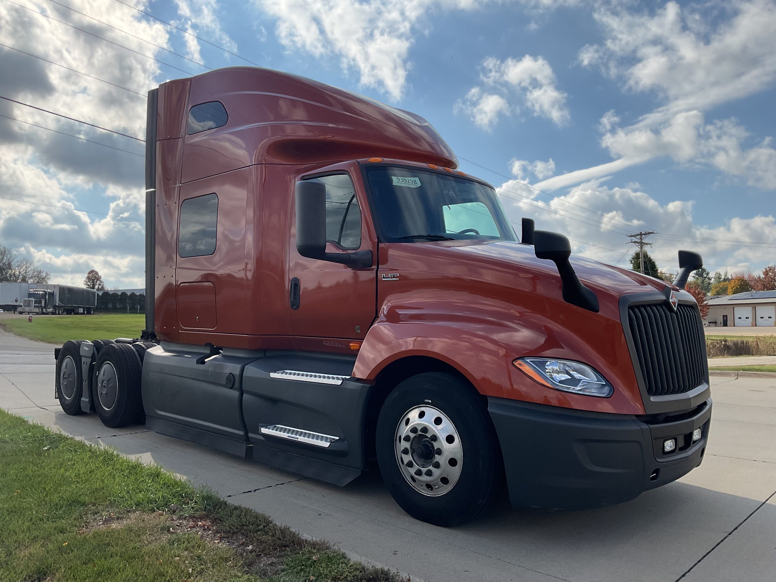 2022 International LT625 2022 International LT625 - image 3 of 6